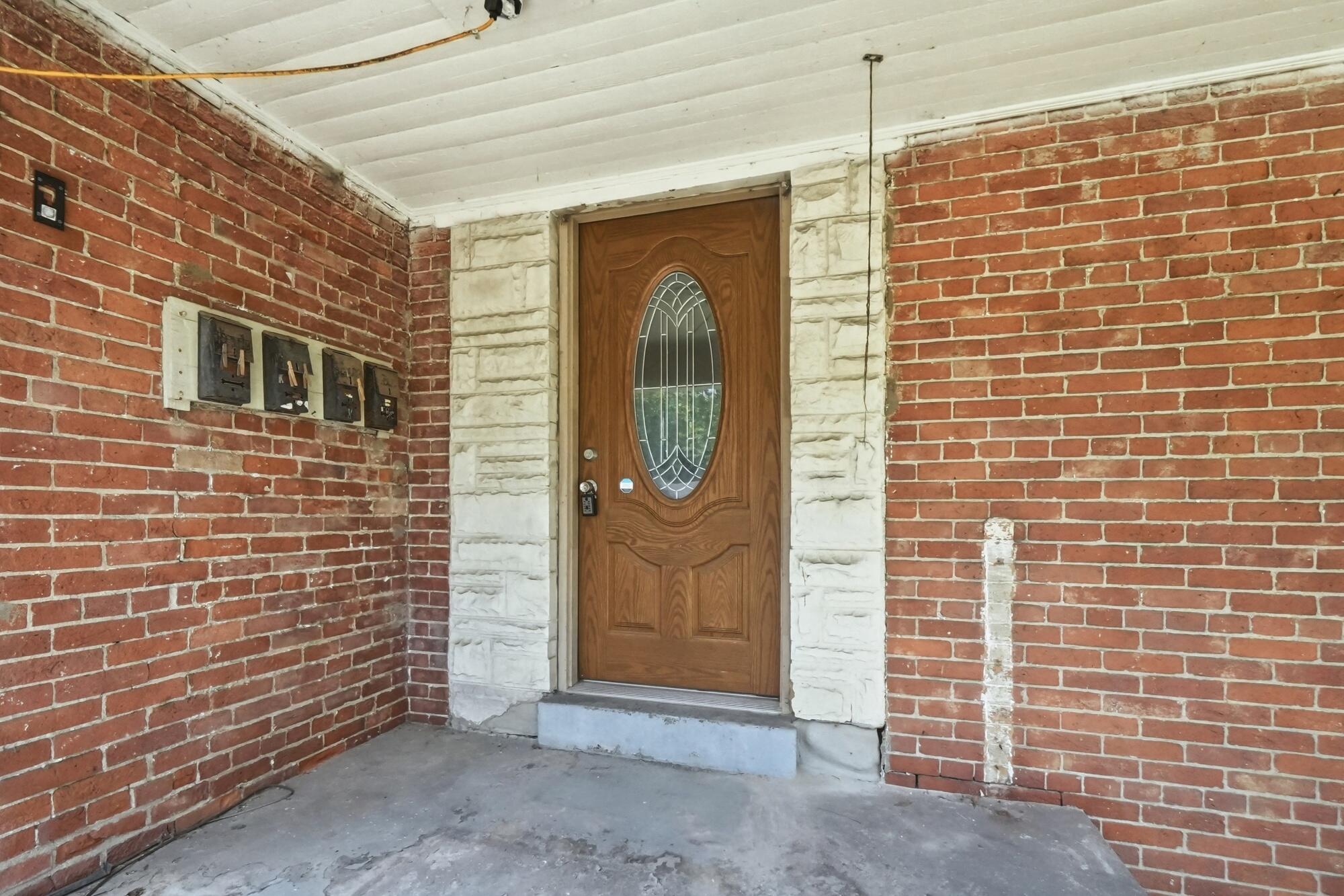 649 E High Street Property Photo 10