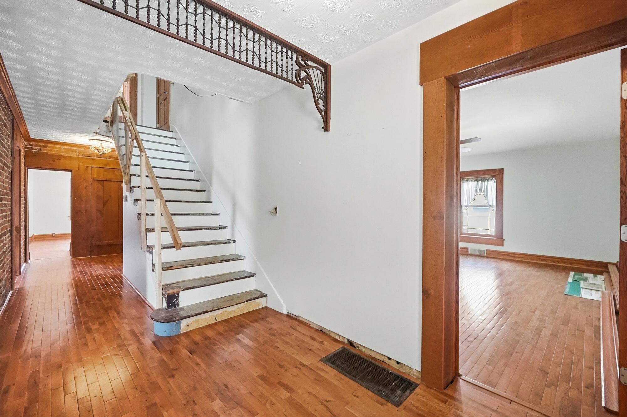 649 E High Street Property Photo 12