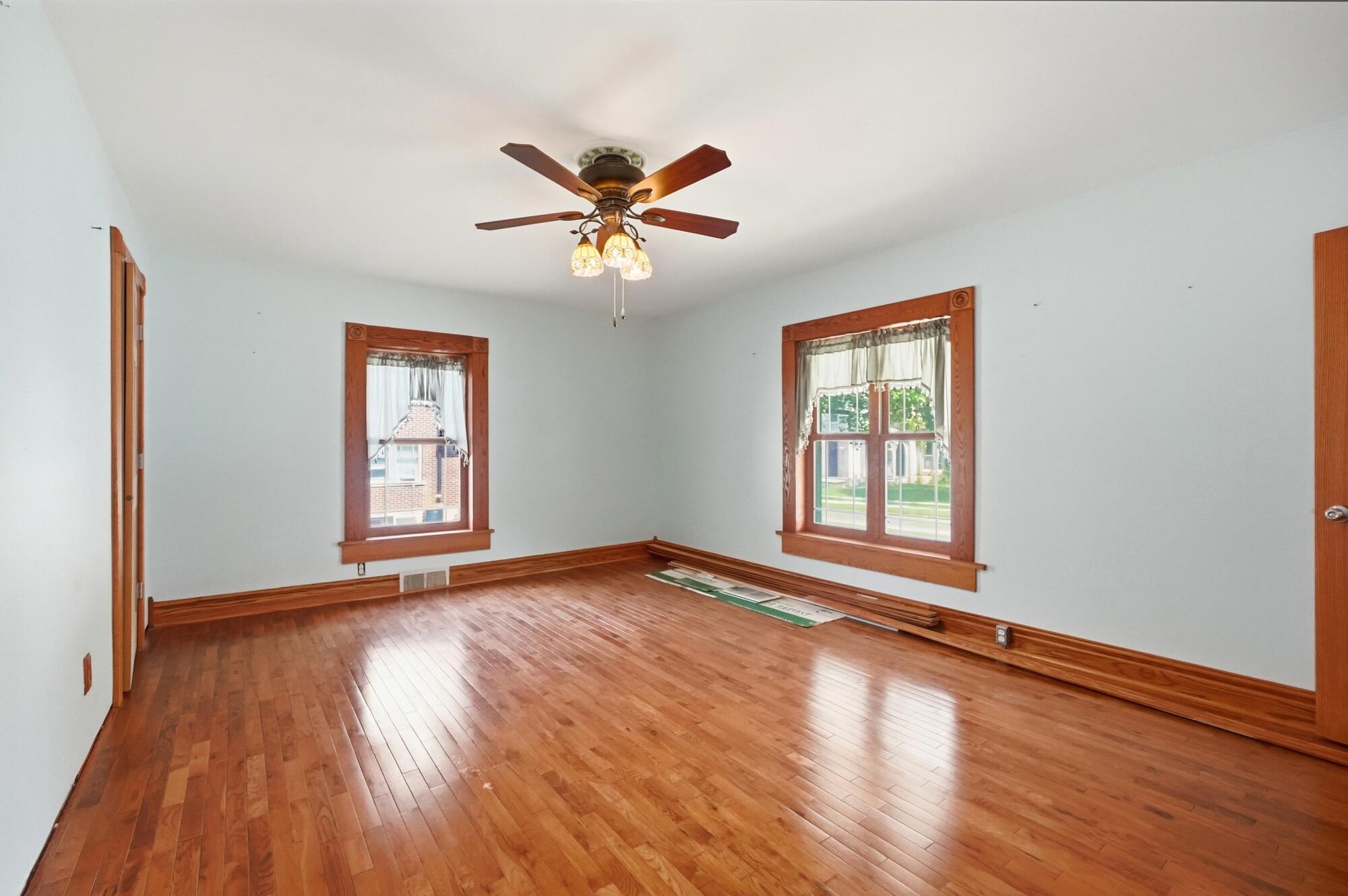649 E High Street Property Photo 14