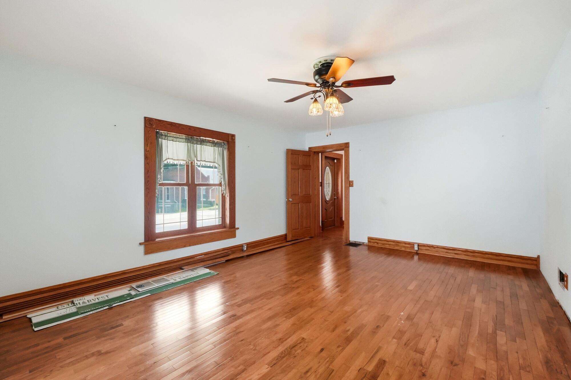 649 E High Street Property Photo 15