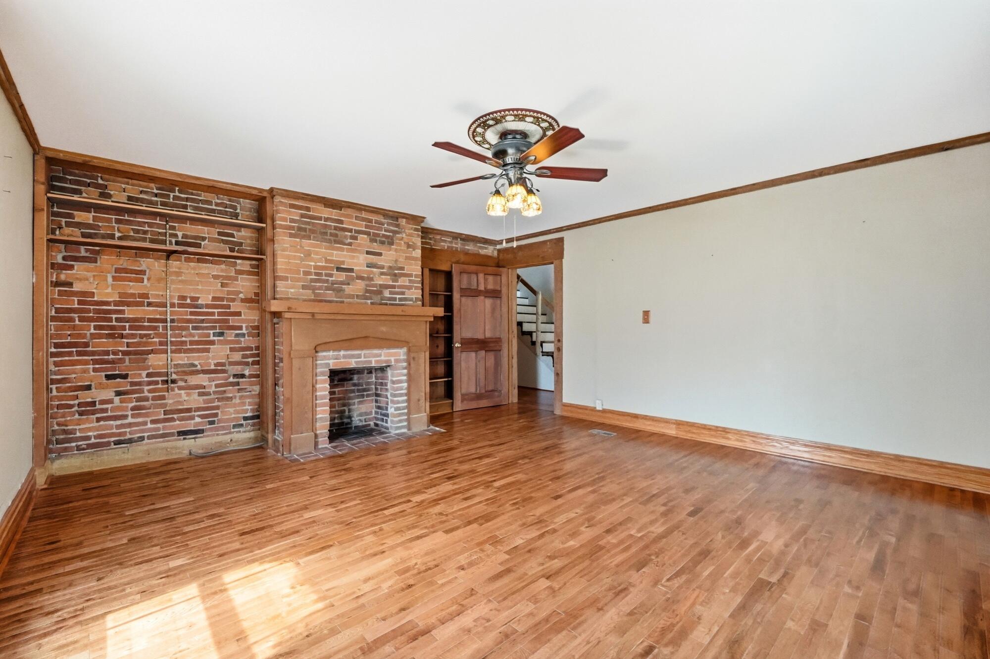 649 E High Street Property Photo 18