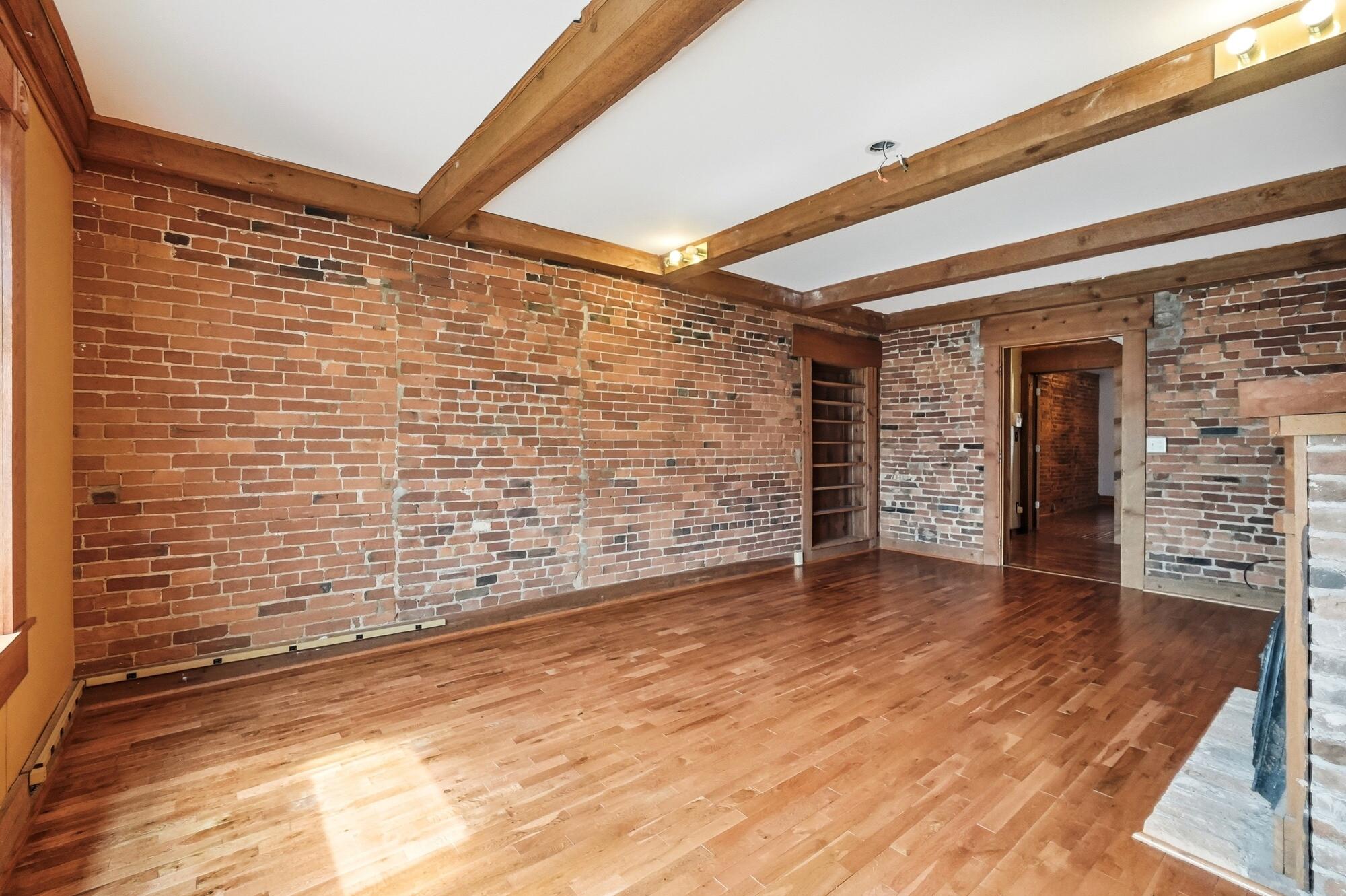 649 E High Street Property Photo 21