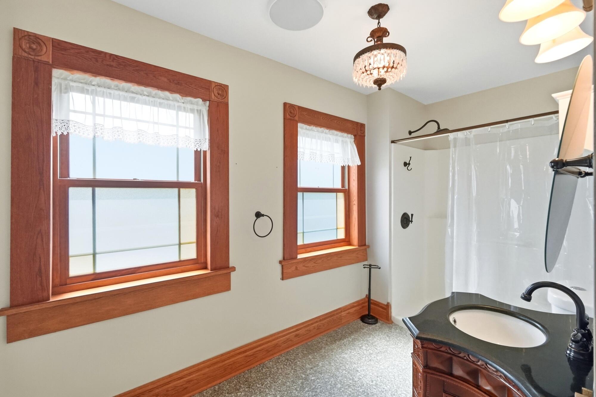 649 E High Street Property Photo 34