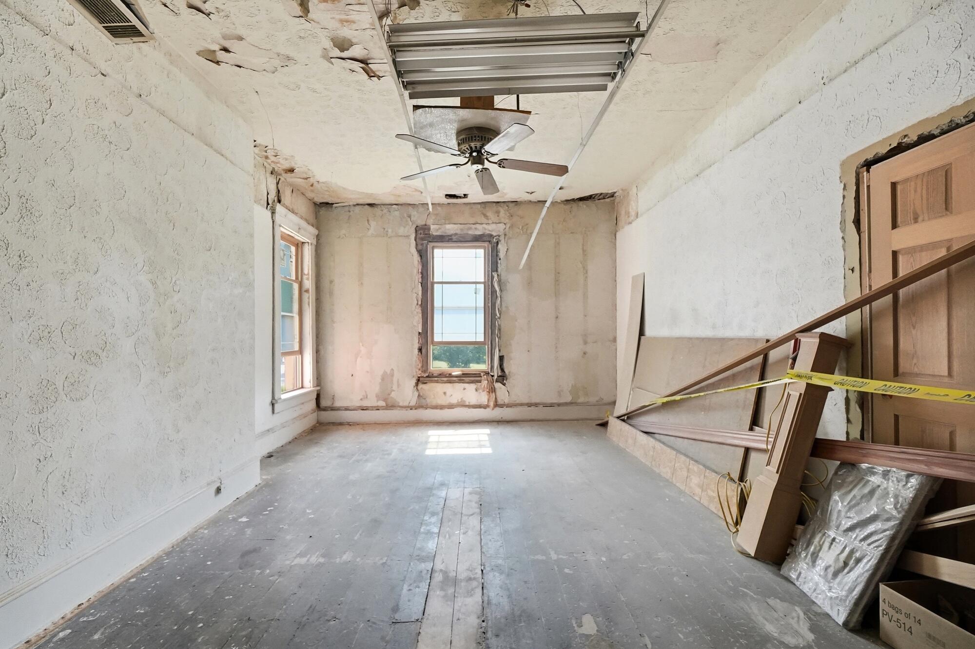 649 E High Street Property Photo 45