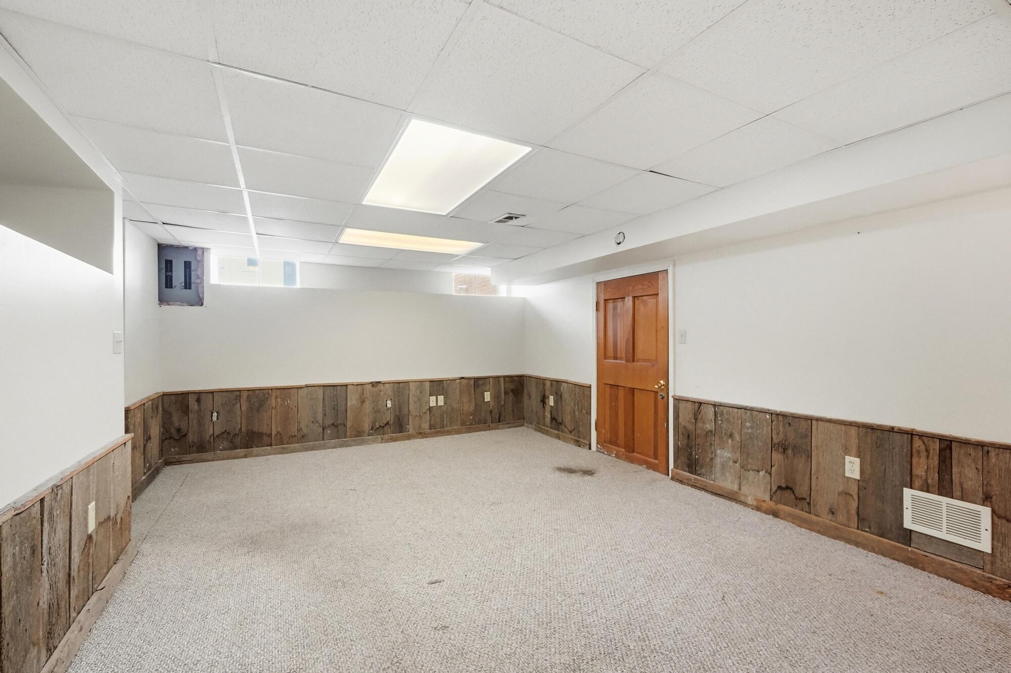 649 E High Street Property Photo 62