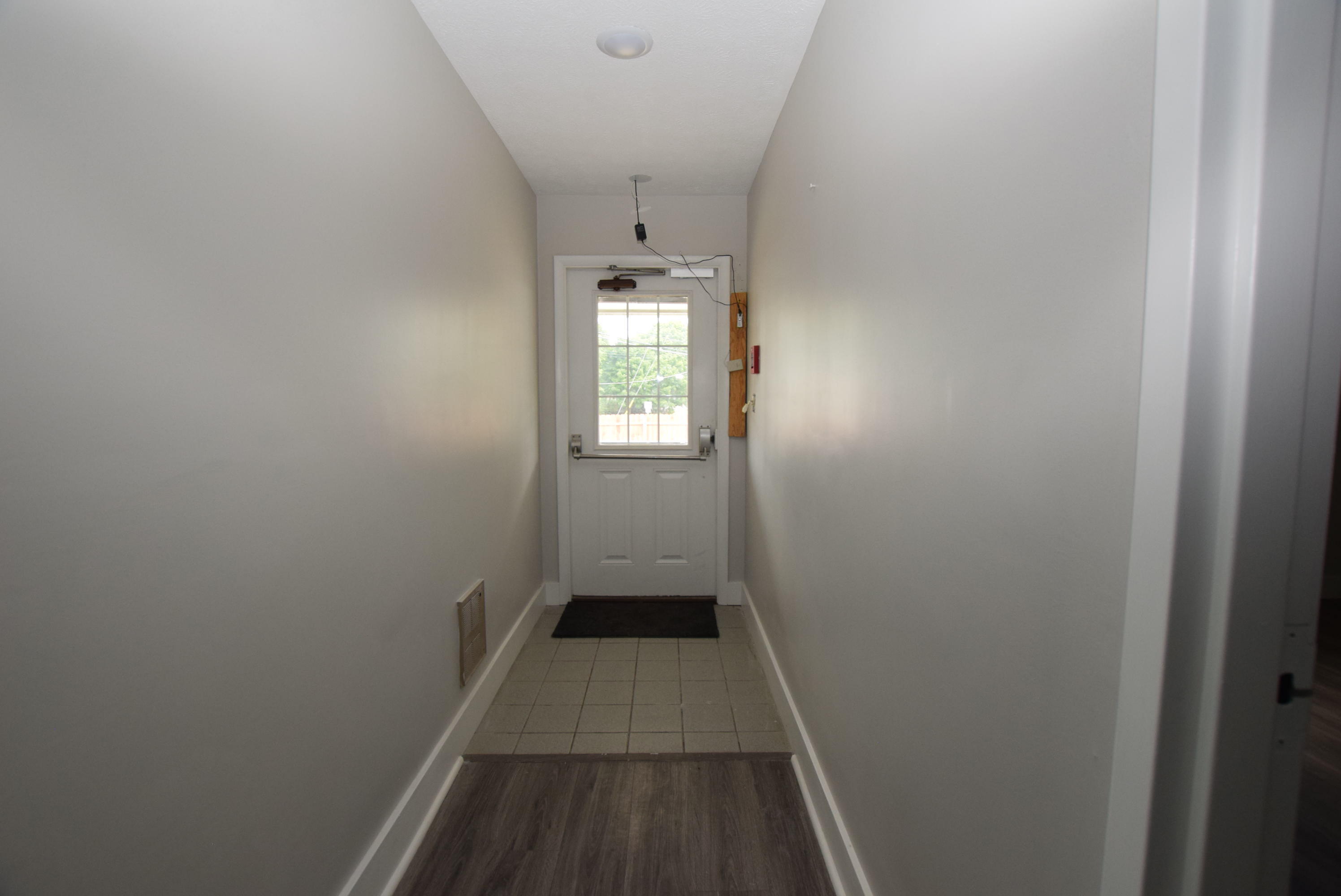 201 E Miami Street Property Photo 25