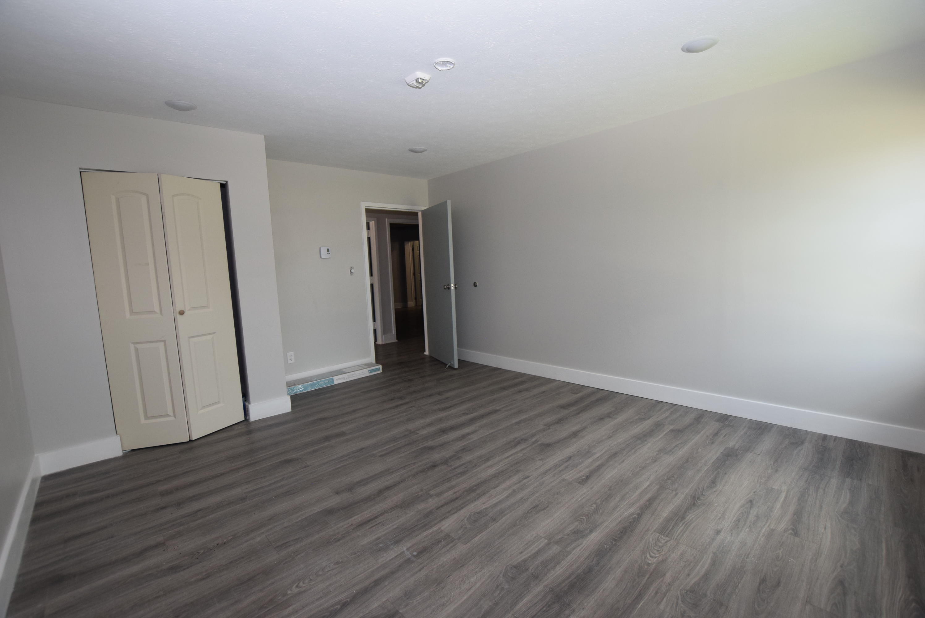 201 E Miami Street Property Photo 27