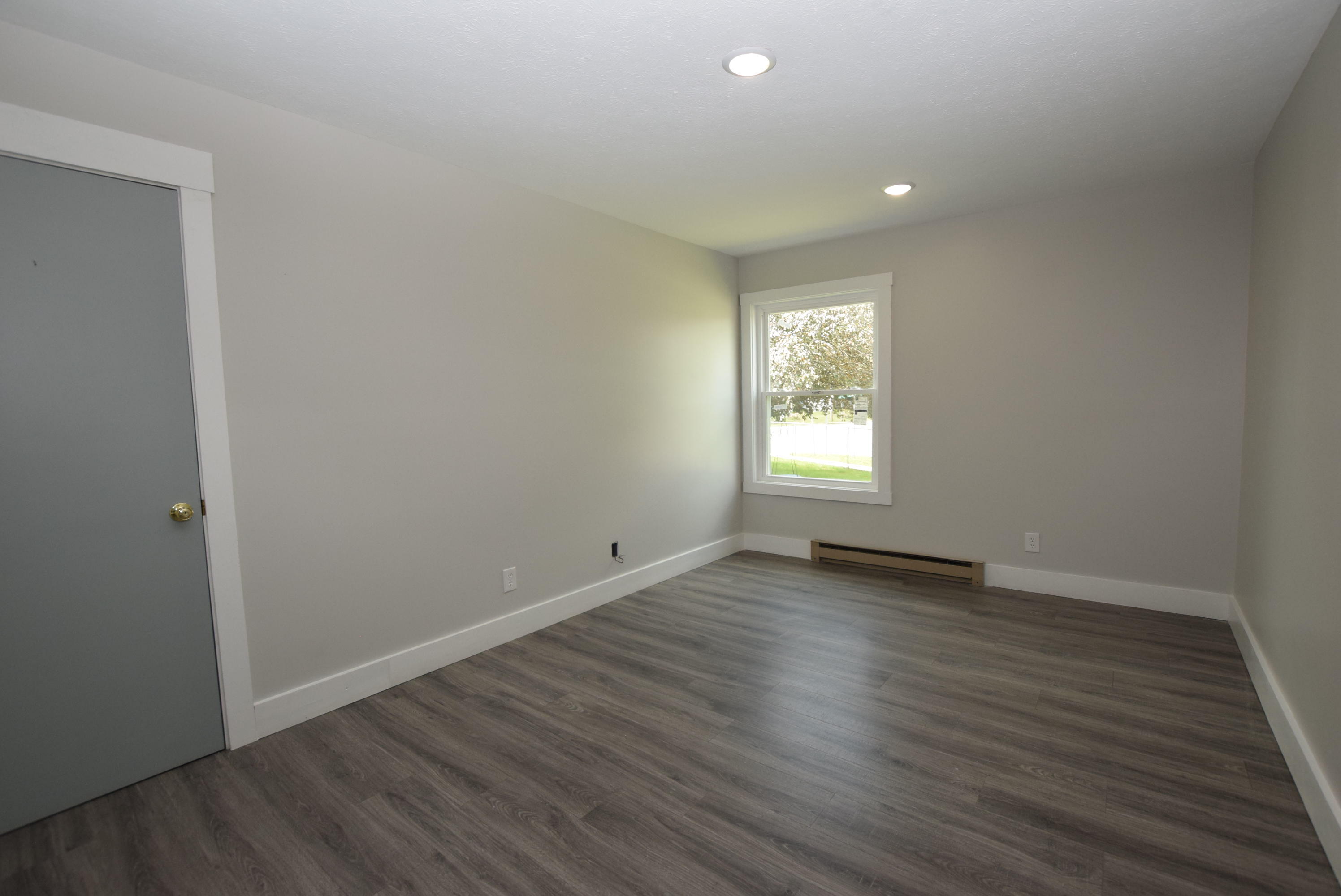 201 E Miami Street Property Photo 38