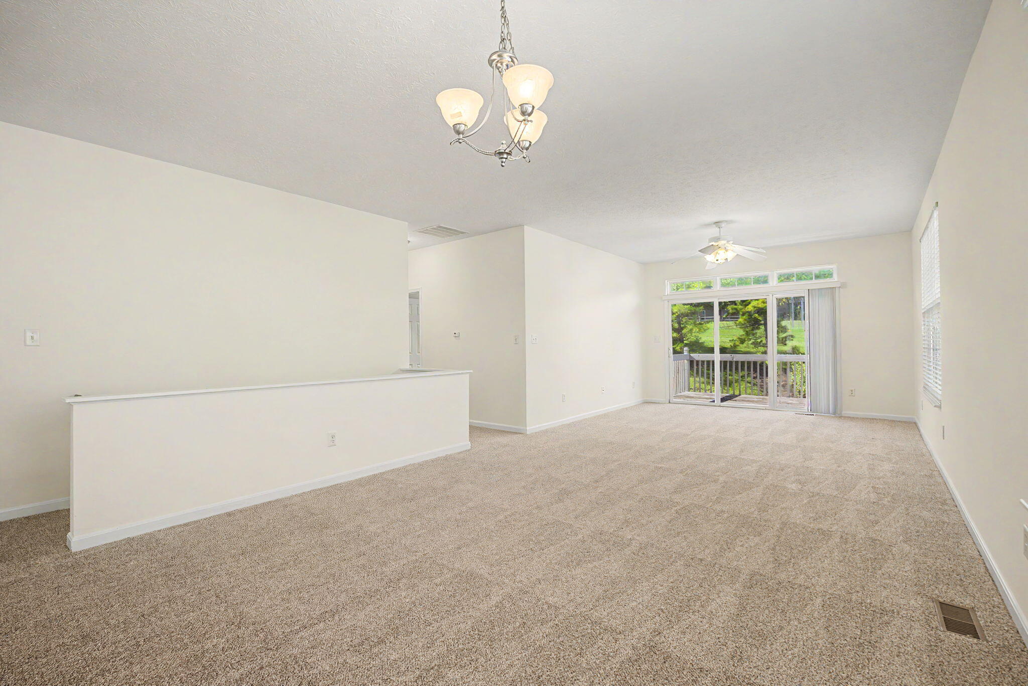2567 Eagle View Drive Property Photo 10