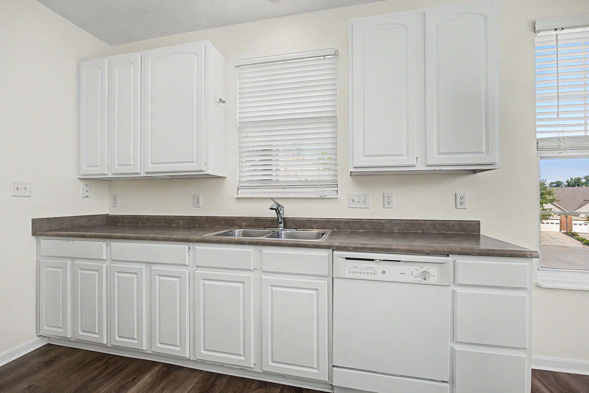 2567 Eagle View Drive Property Photo 21