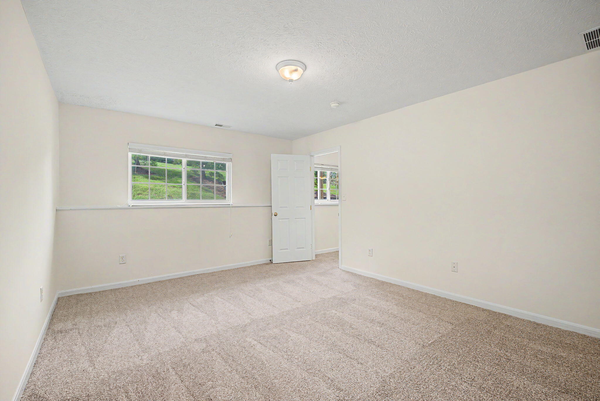 2567 Eagle View Drive Property Photo 47