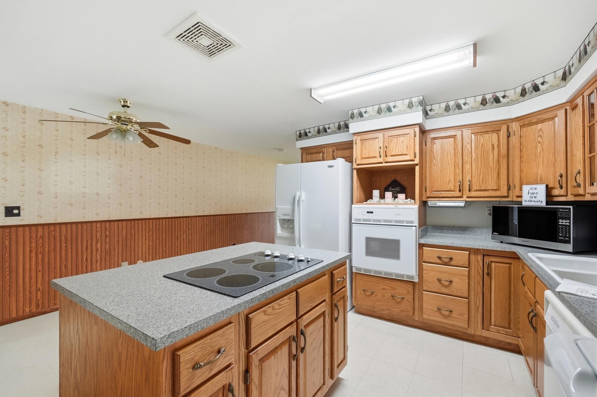 5349 Powell Road Property Photo 10