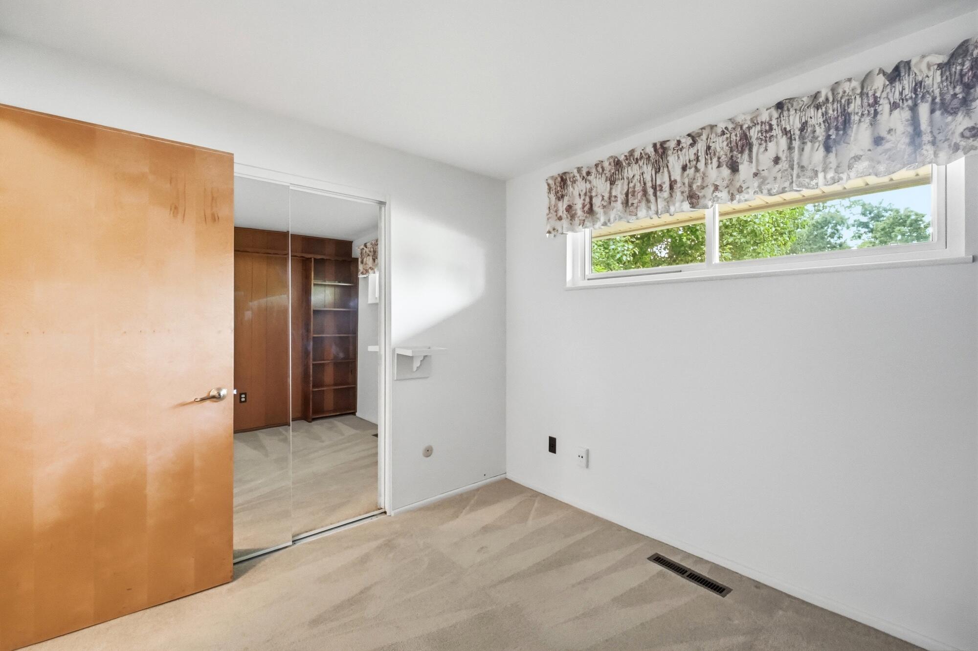 5349 Powell Road Property Photo 26