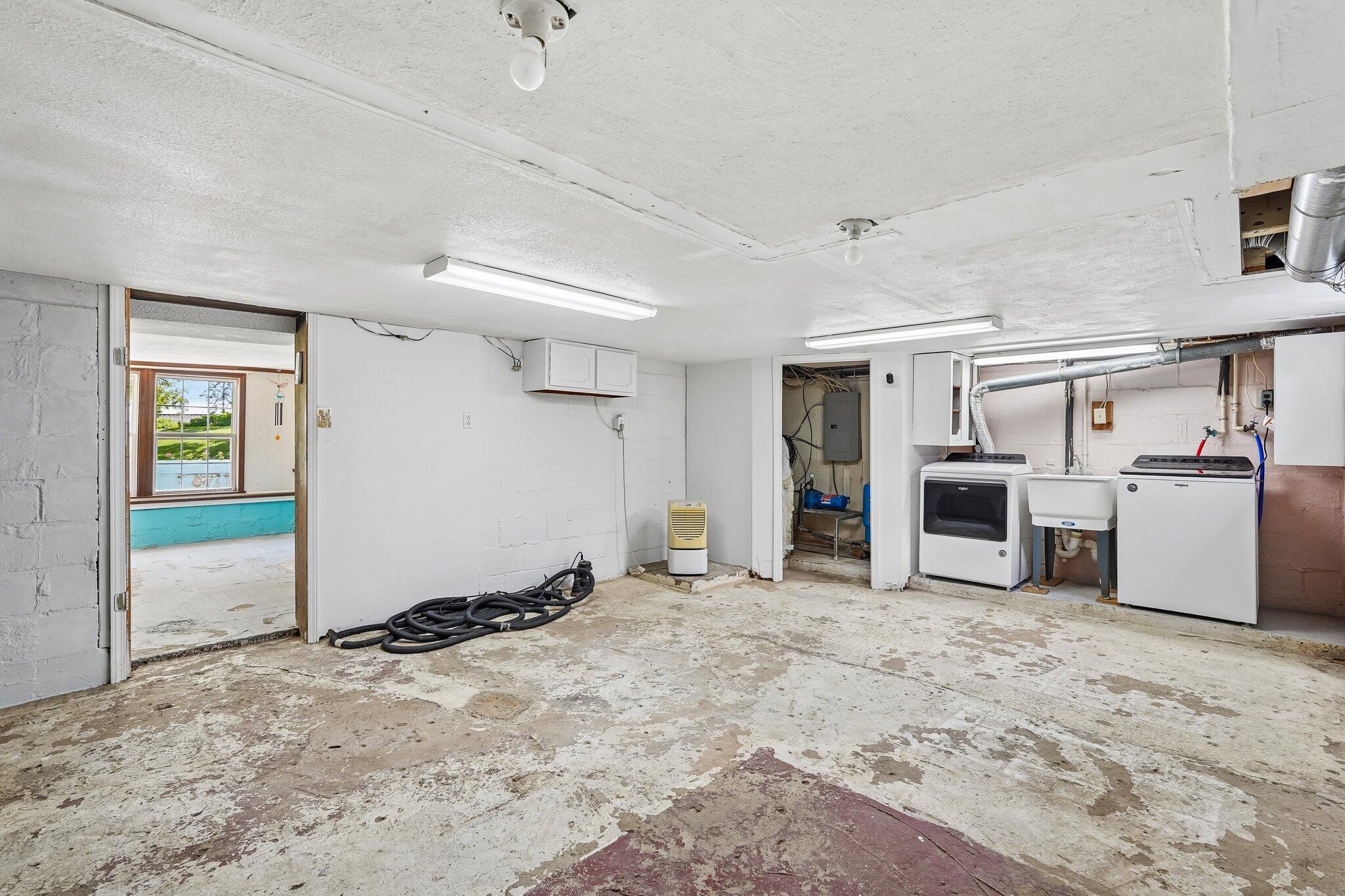 5856 State Route 274 Property Photo 36