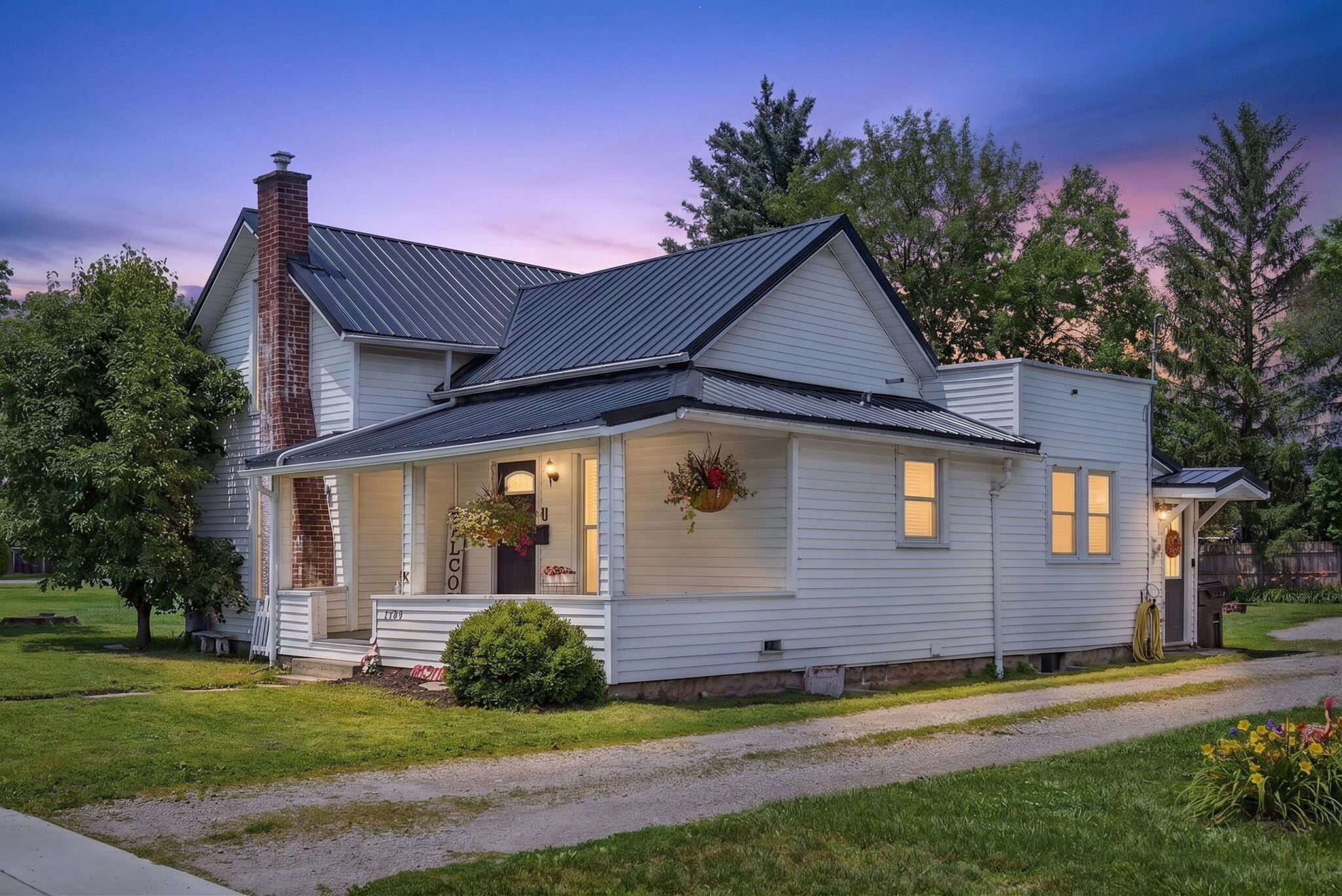 1121 Leeson Avenue Property Photo 3