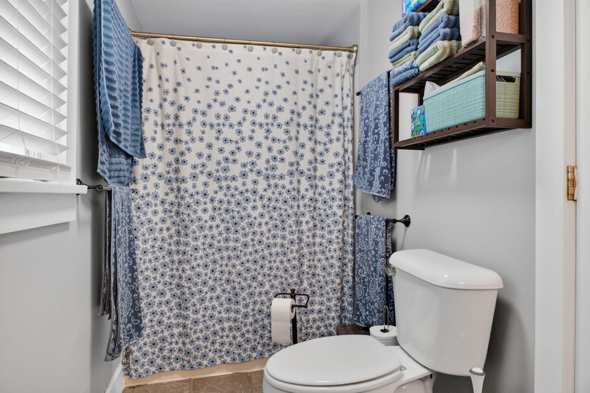 1121 Leeson Avenue Property Photo 22