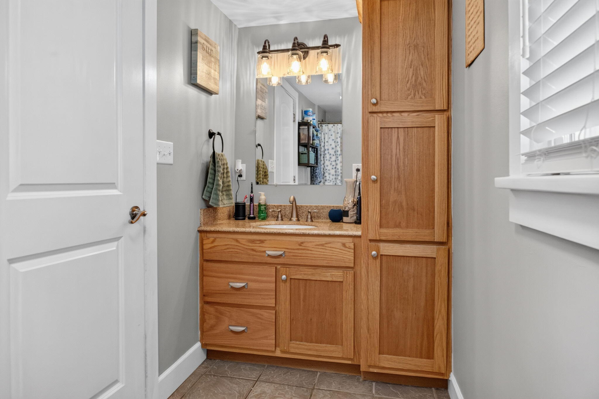 1121 Leeson Avenue Property Photo 23