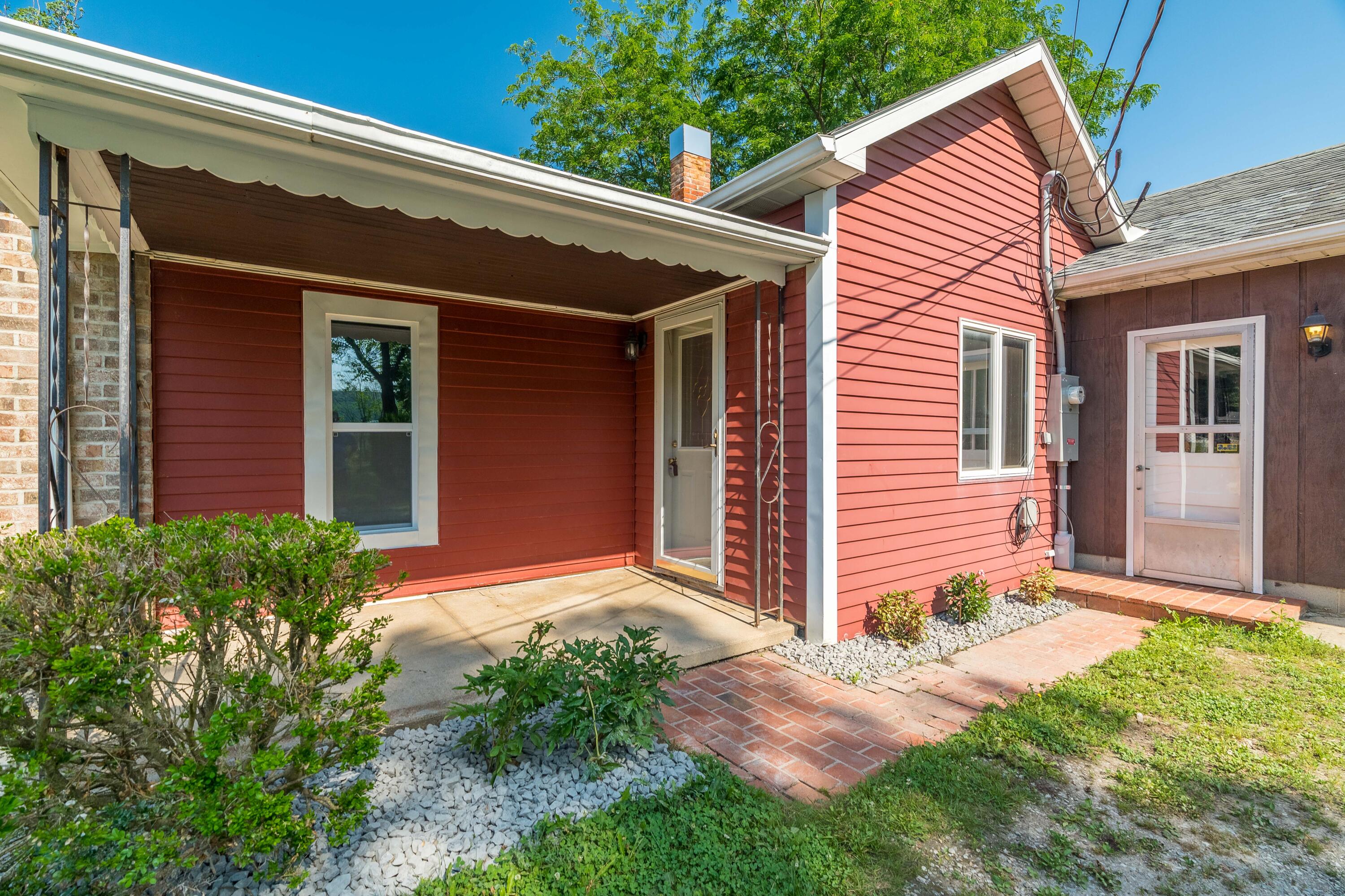 640 Maxwell Place Property Photo 3