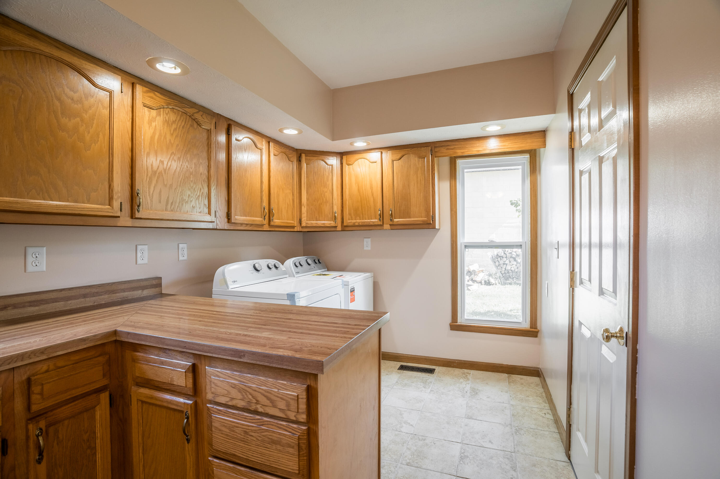 640 Maxwell Place Property Photo 14