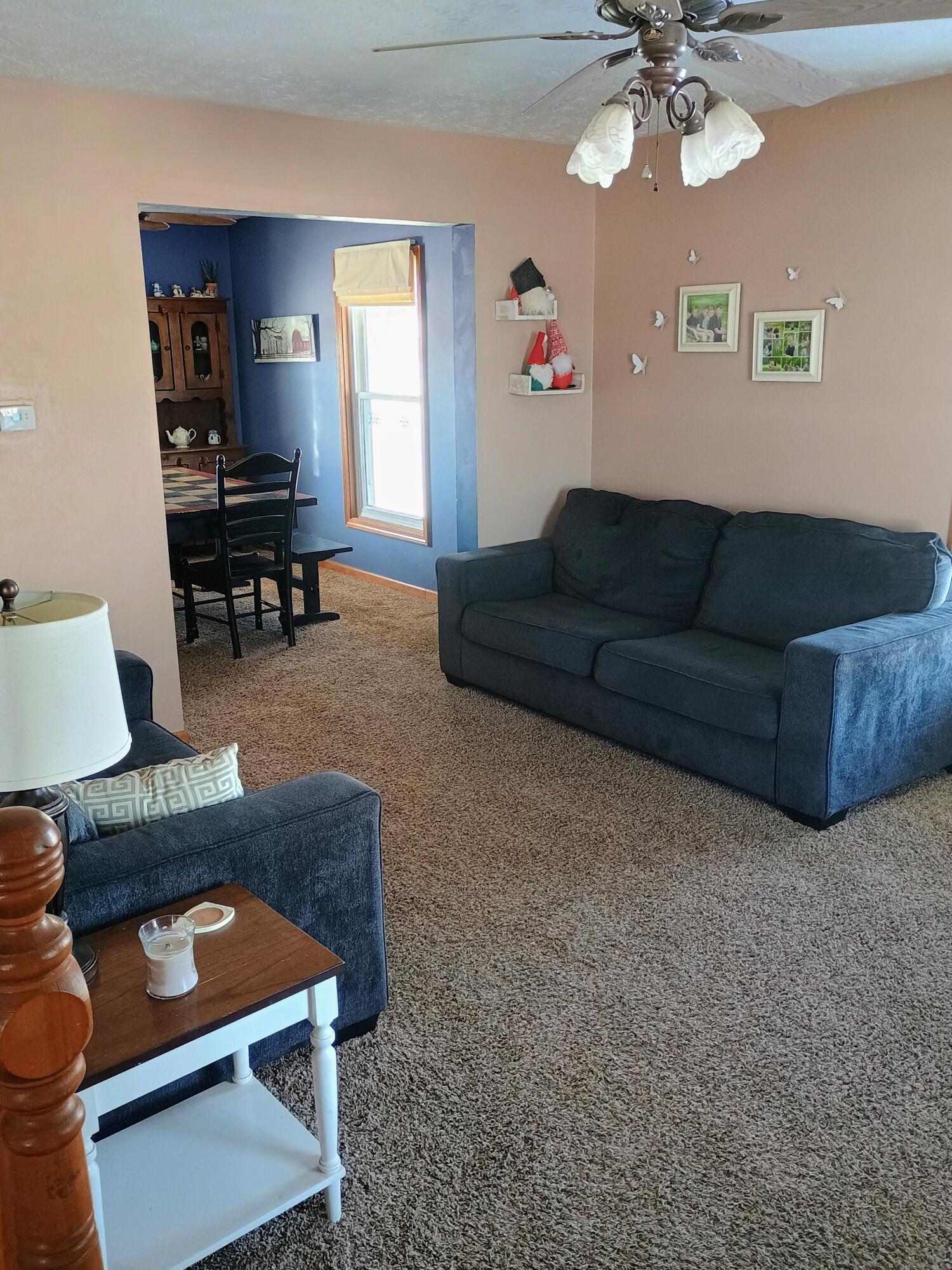 304 S Locust Street Property Photo 11