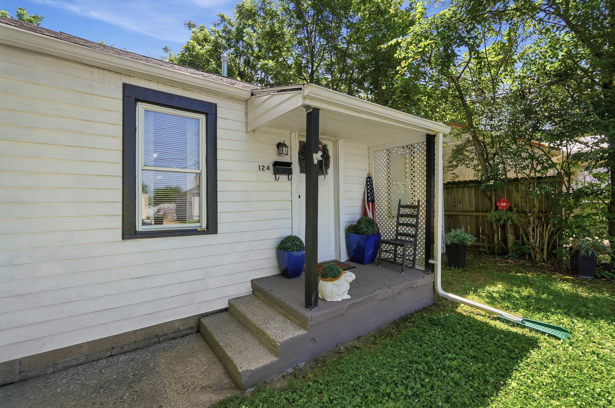 124 4th Avenue Property Photo 4