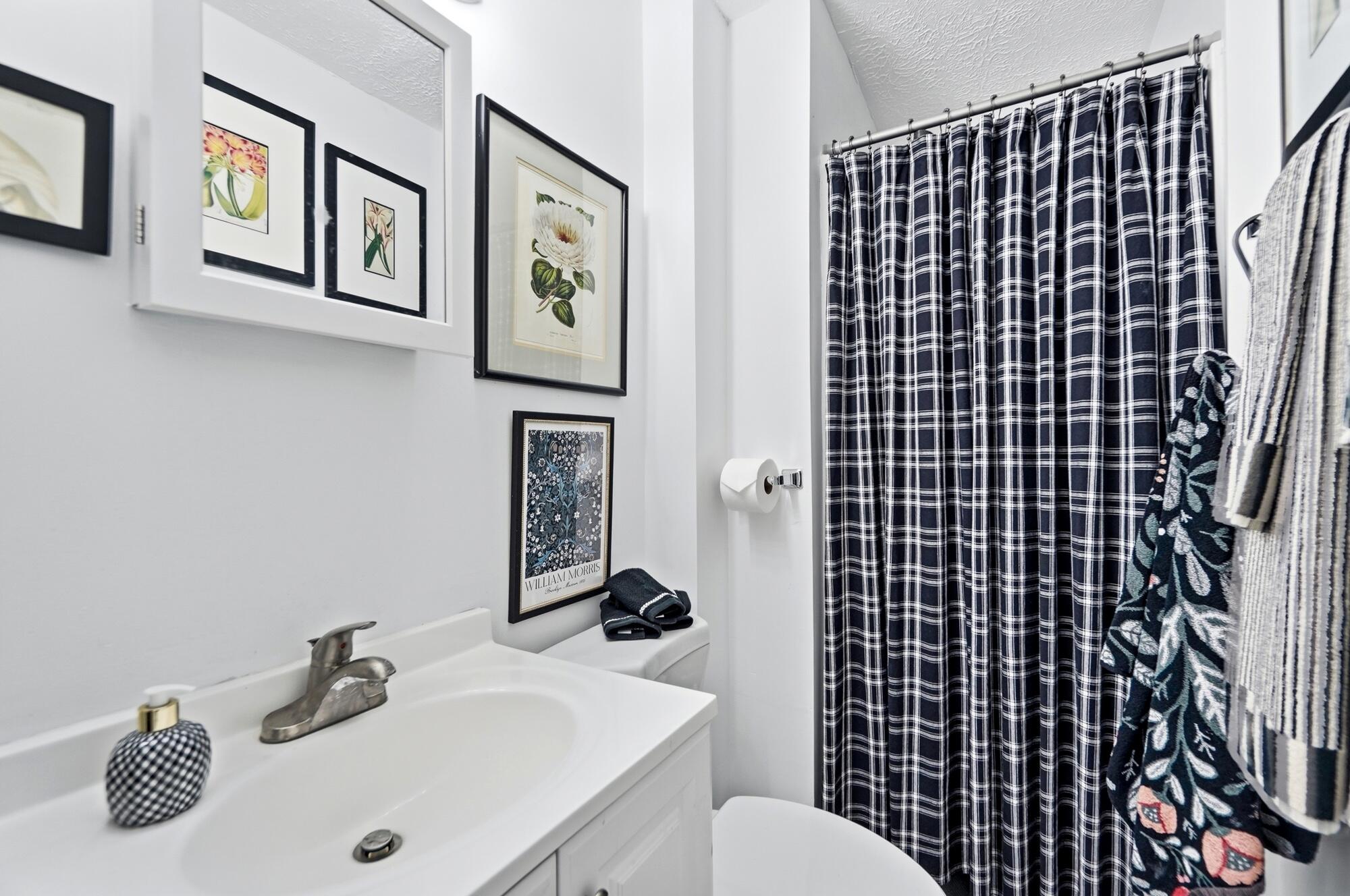 124 4th Avenue Property Photo 13