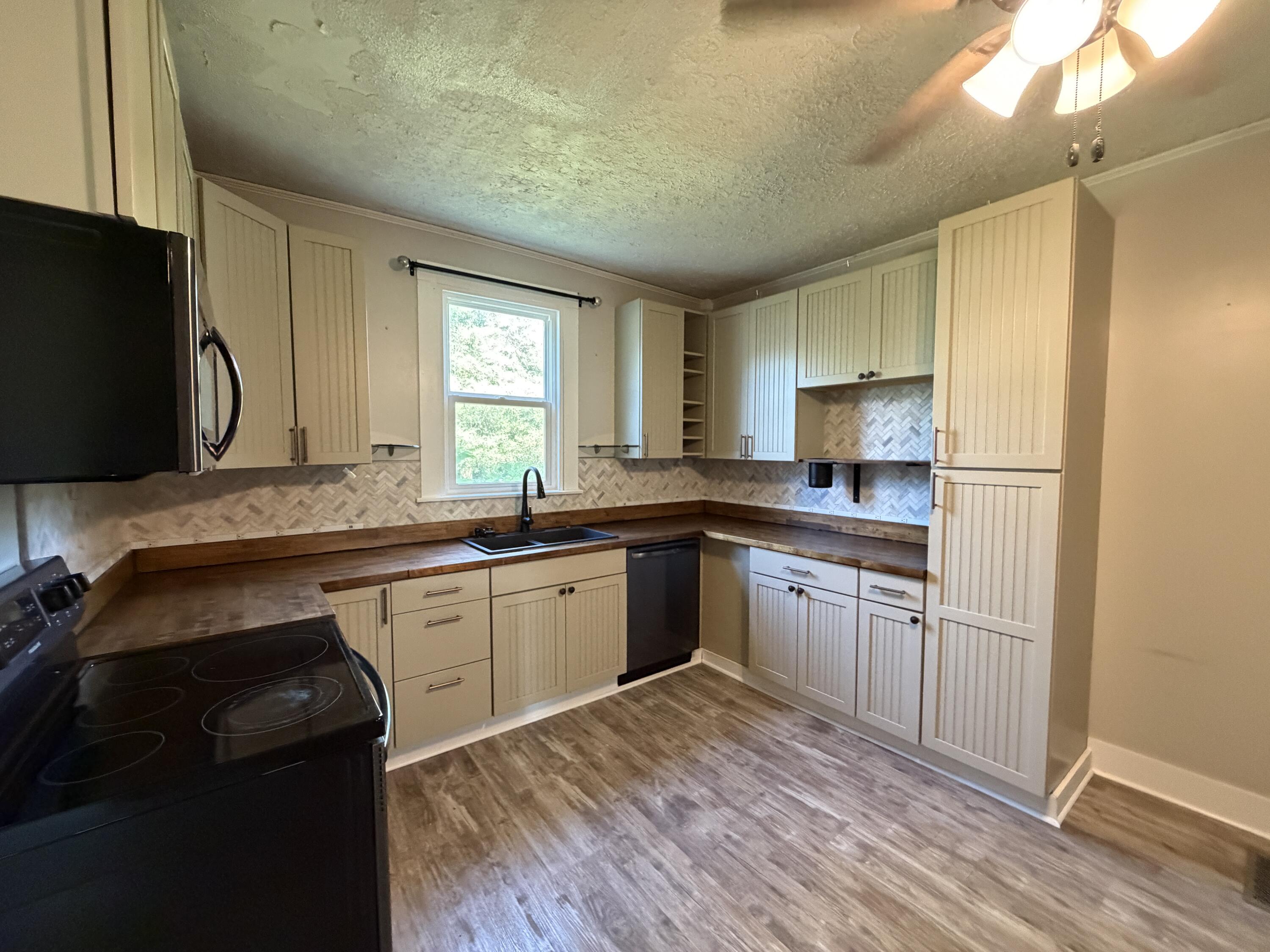 12695 Kirkwood Road Property Photo 29