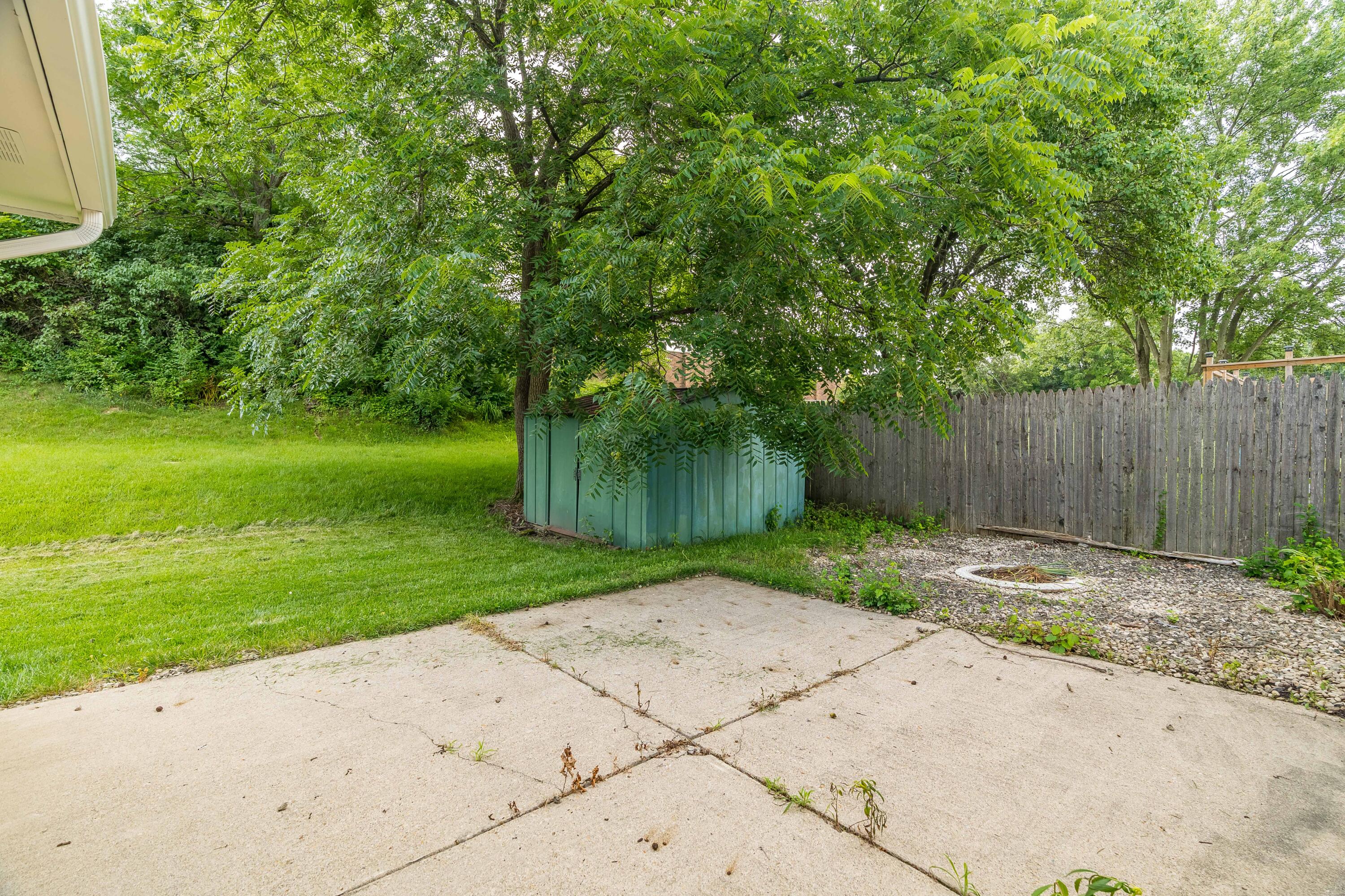 861 Kenbrook Drive Property Photo 7