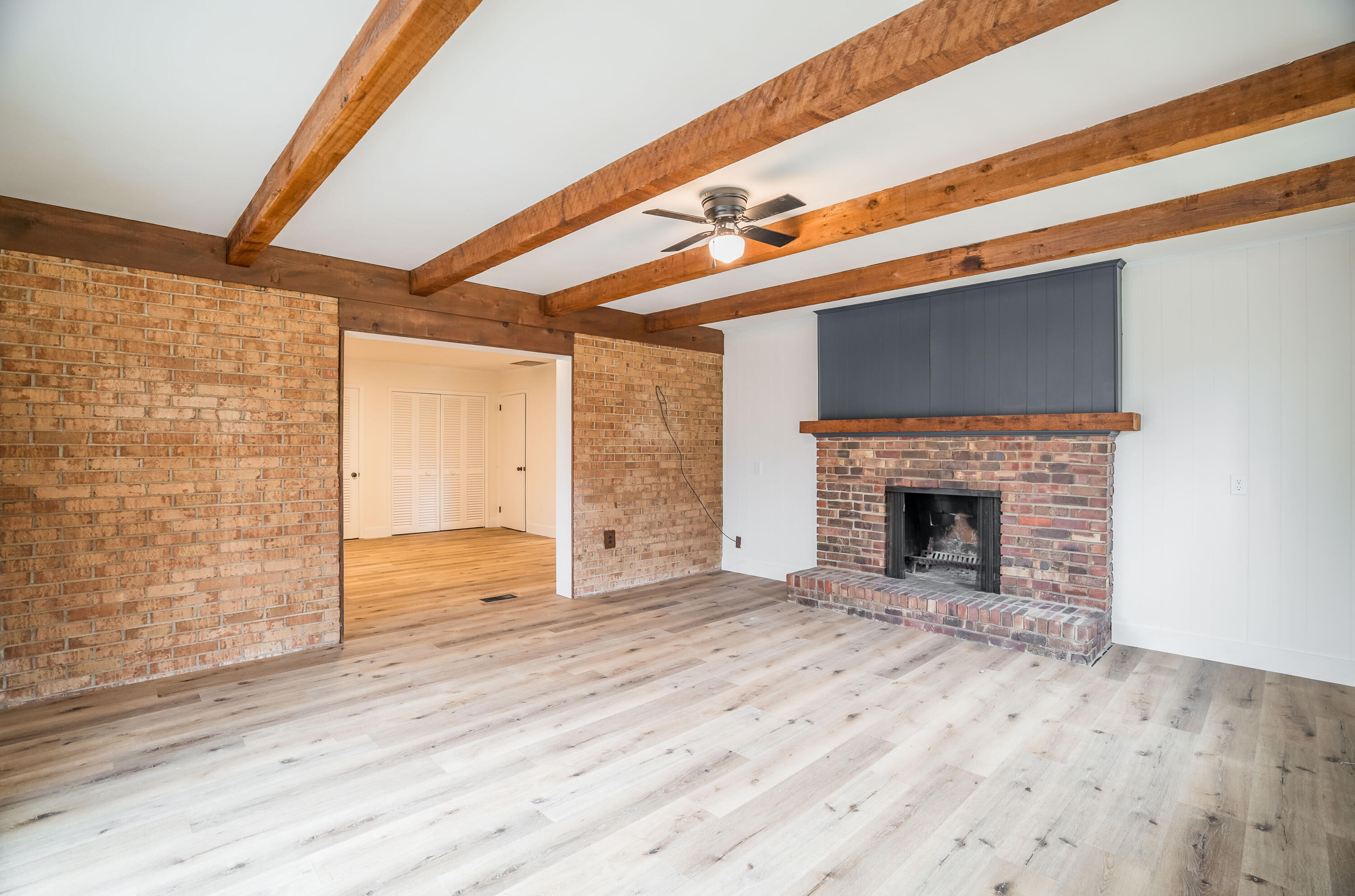 861 Kenbrook Drive Property Photo 12