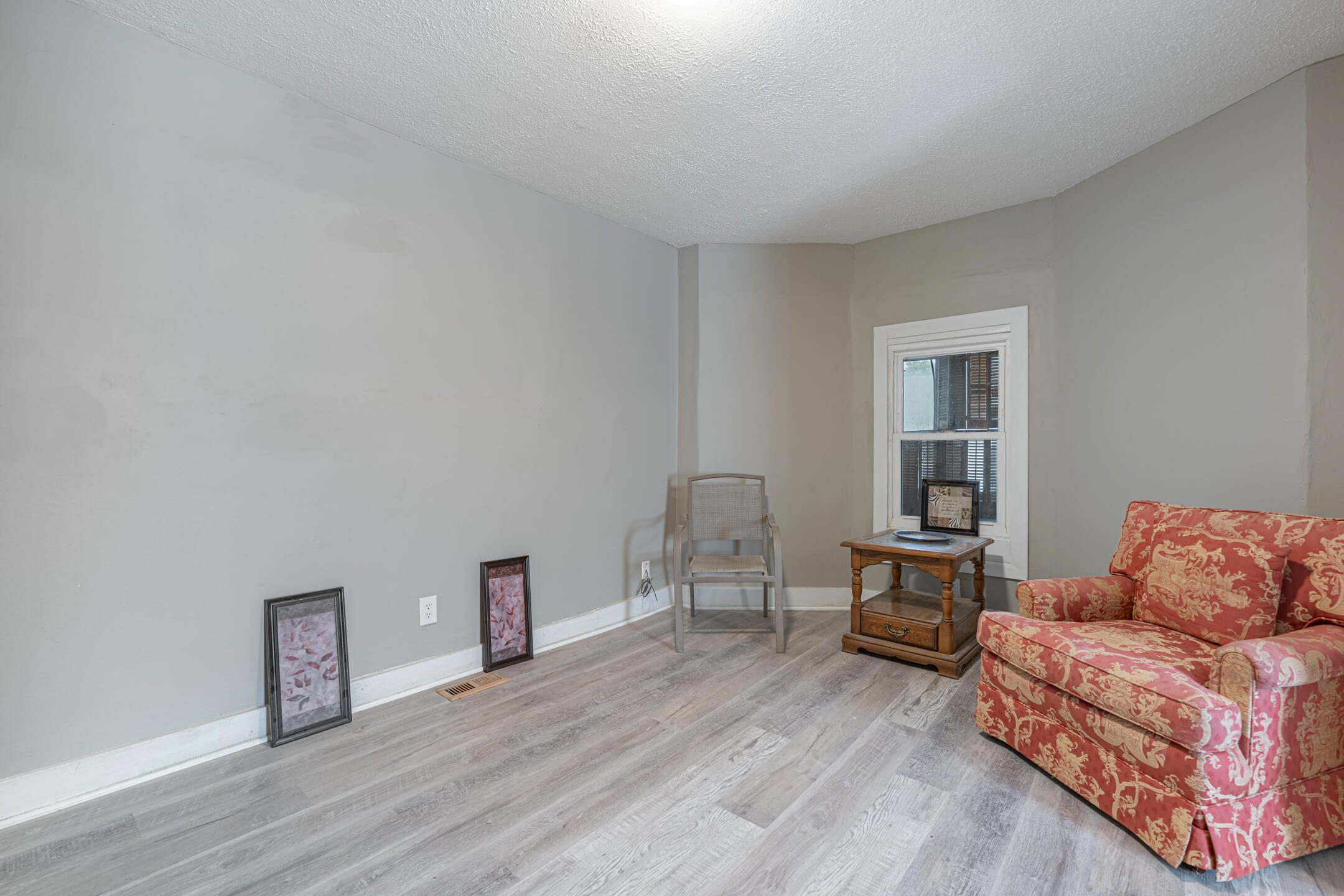 1120 Innisfallen Avenue Property Photo 7