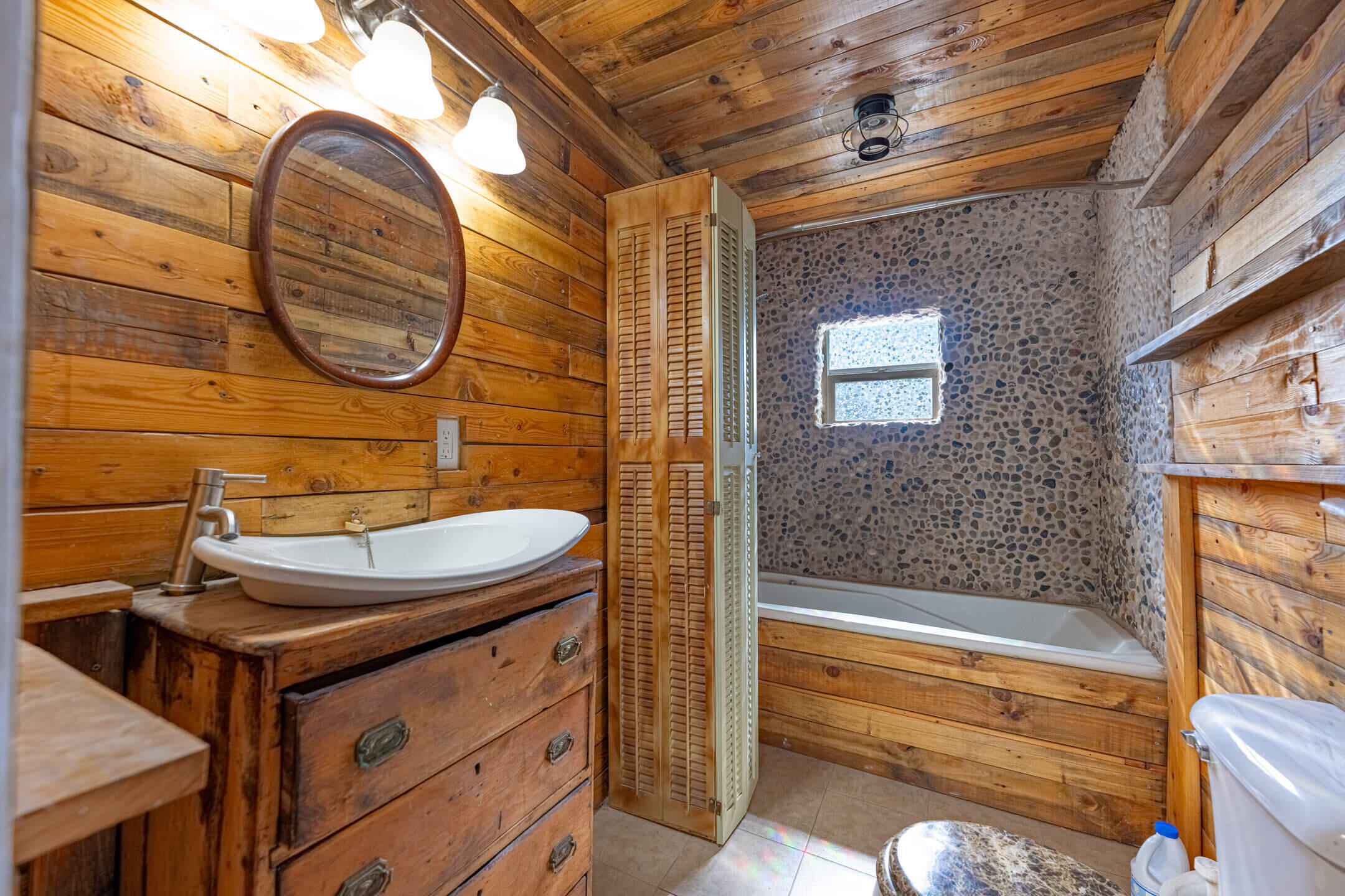 1120 Innisfallen Avenue Property Photo 14