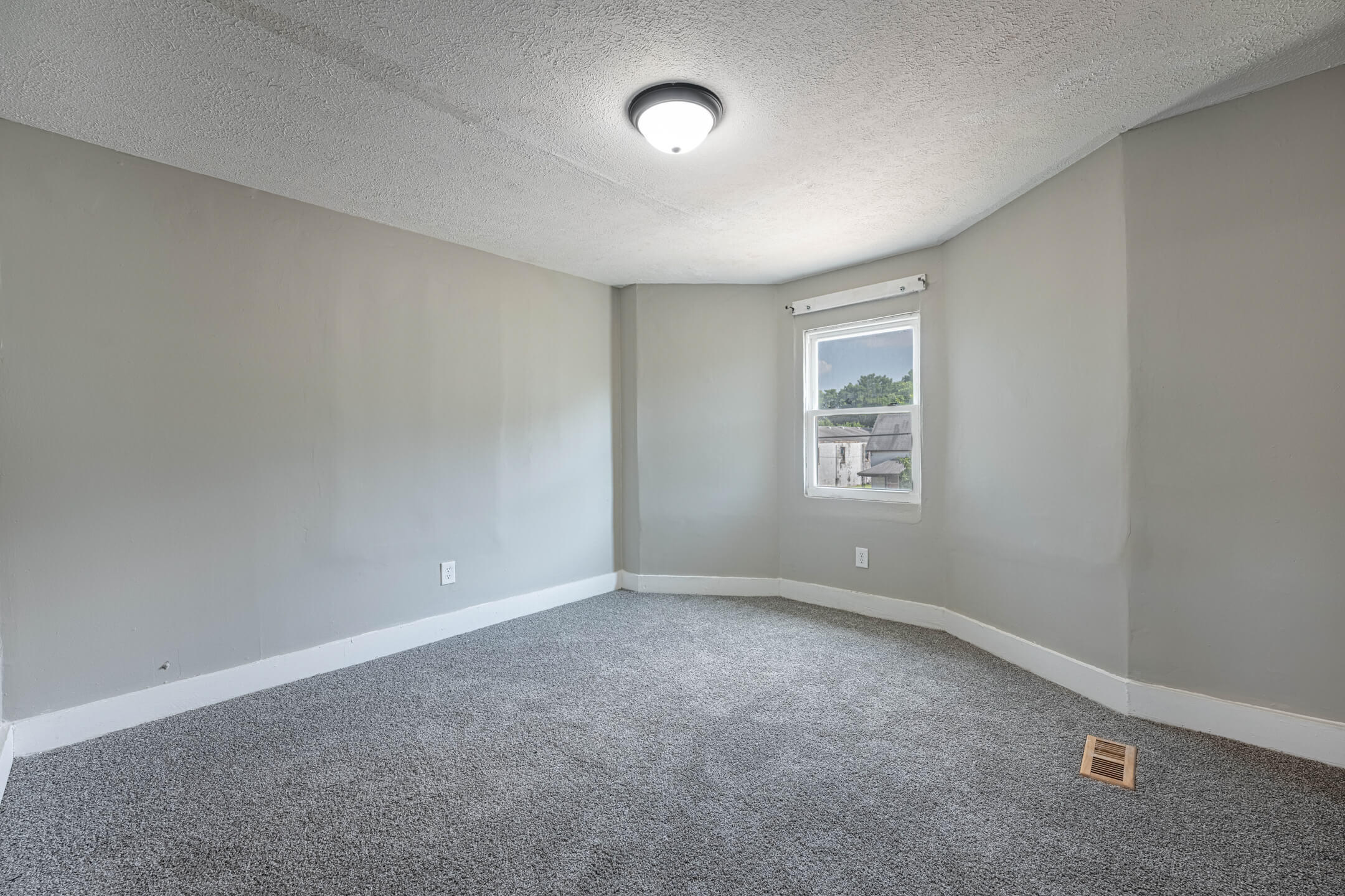1120 Innisfallen Avenue Property Photo 17