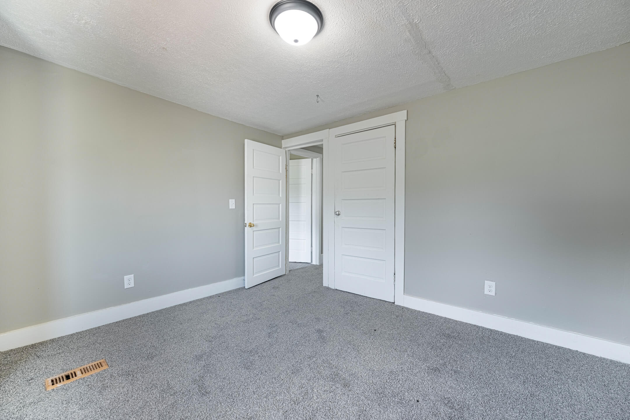 1120 Innisfallen Avenue Property Photo 18