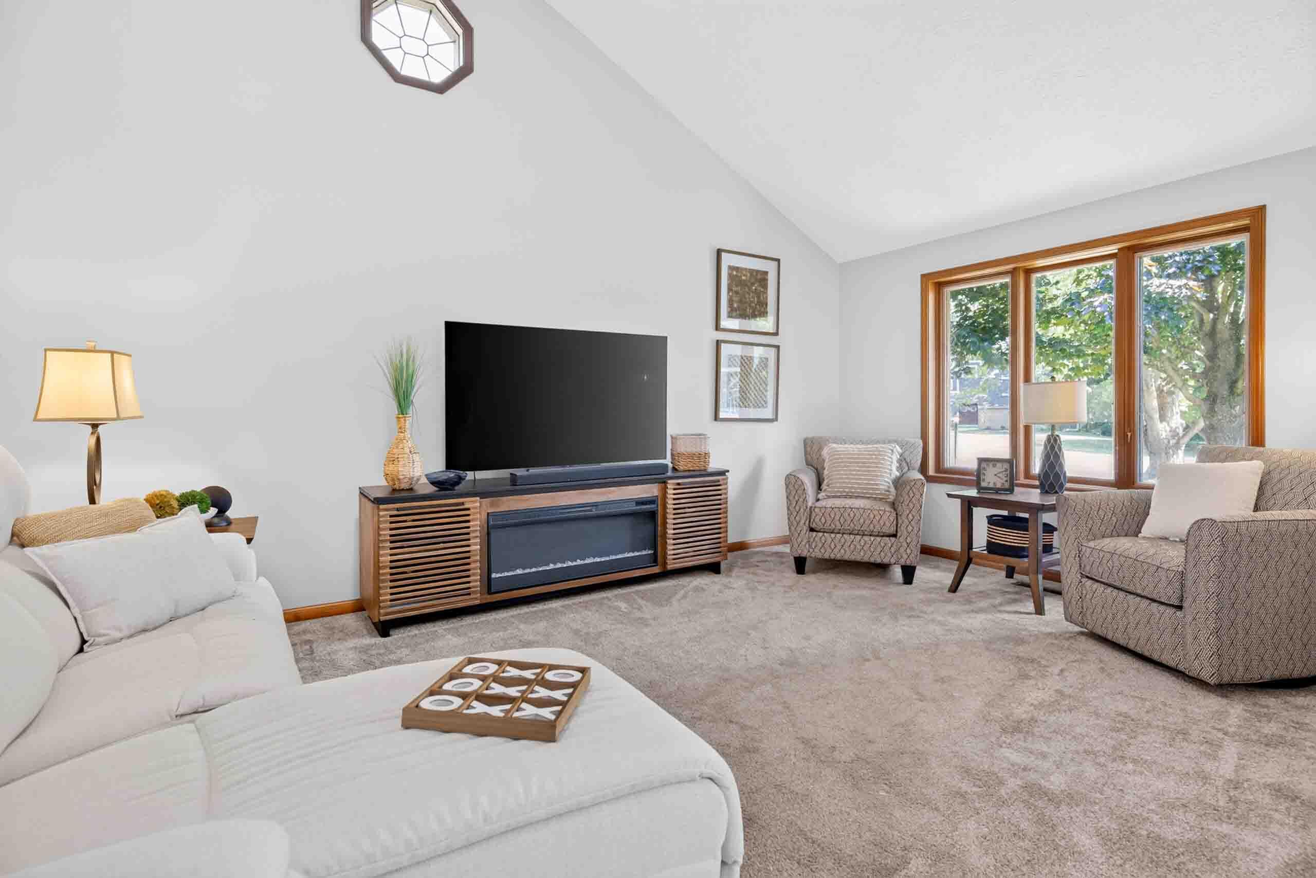 14155 Charm Hill Drive Property Photo 8