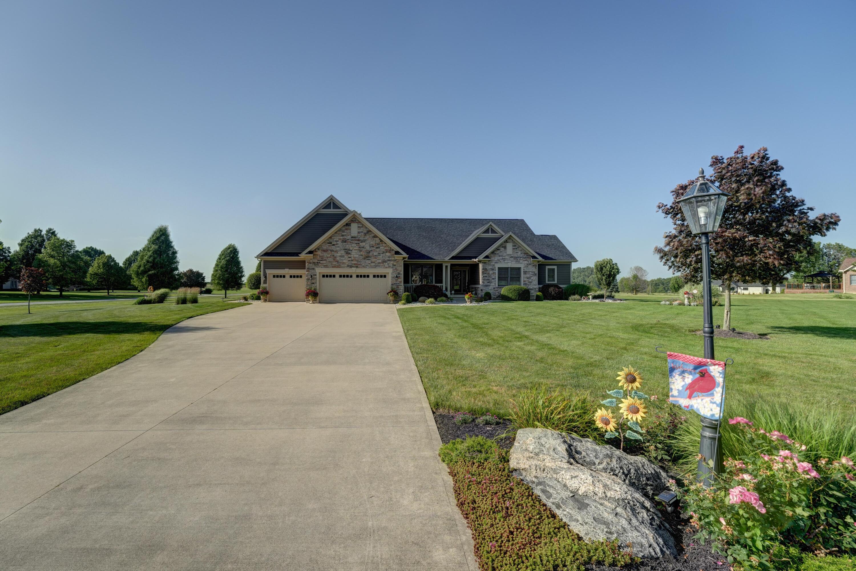 6414 Willow Lake Drive Property Photo 1