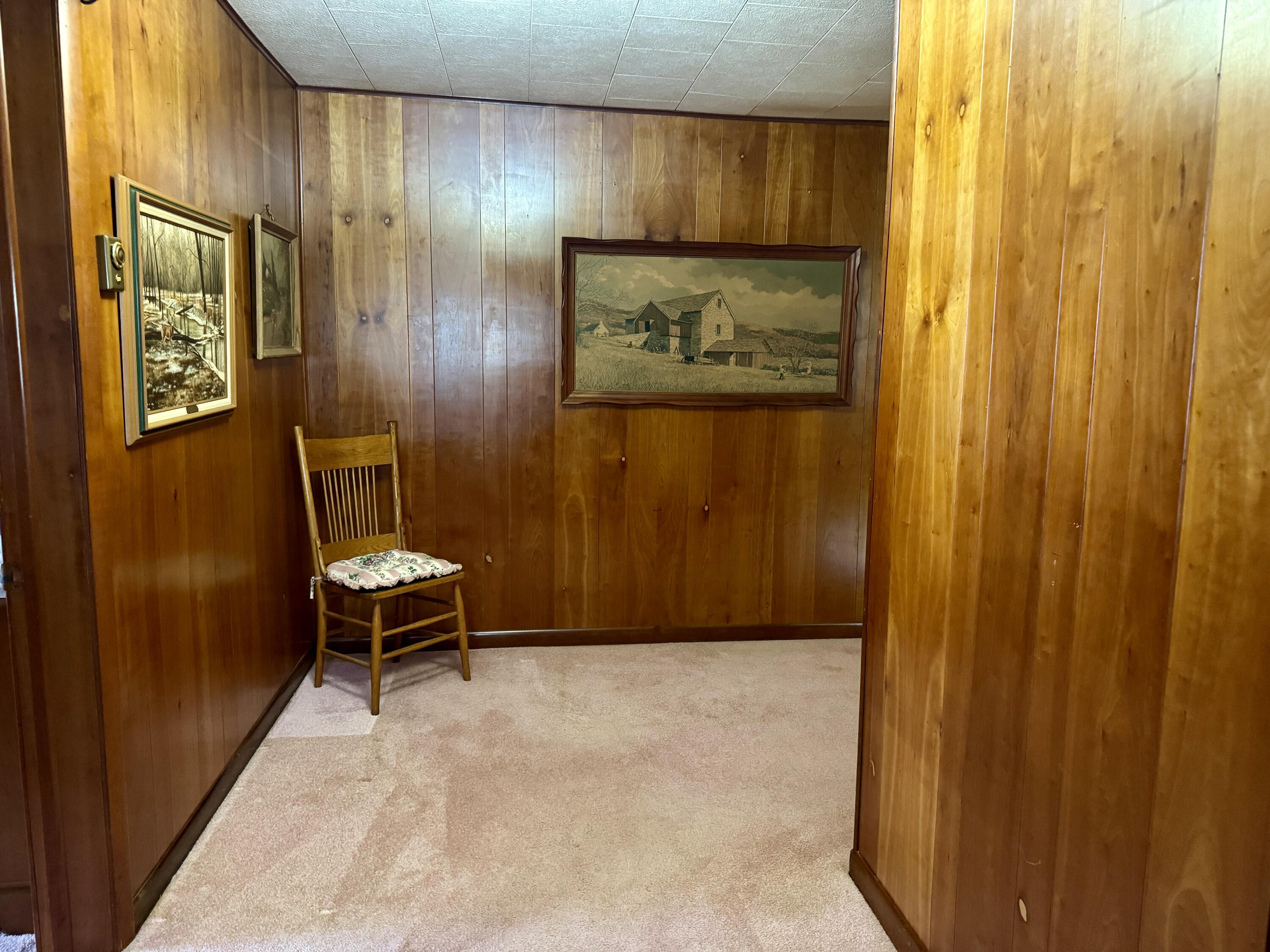 9910 Eichar Road Property Photo 23