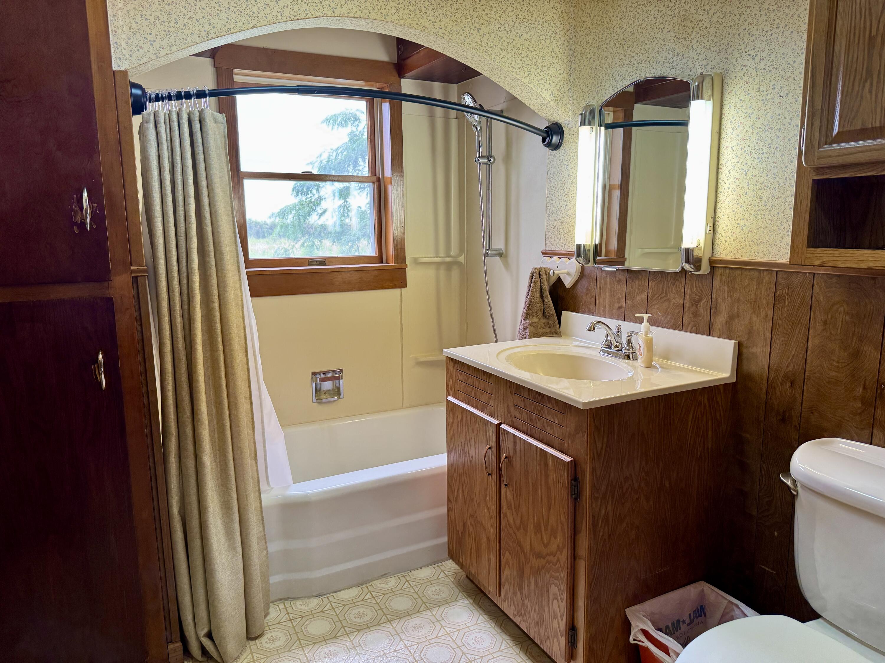 9910 Eichar Road Property Photo 24