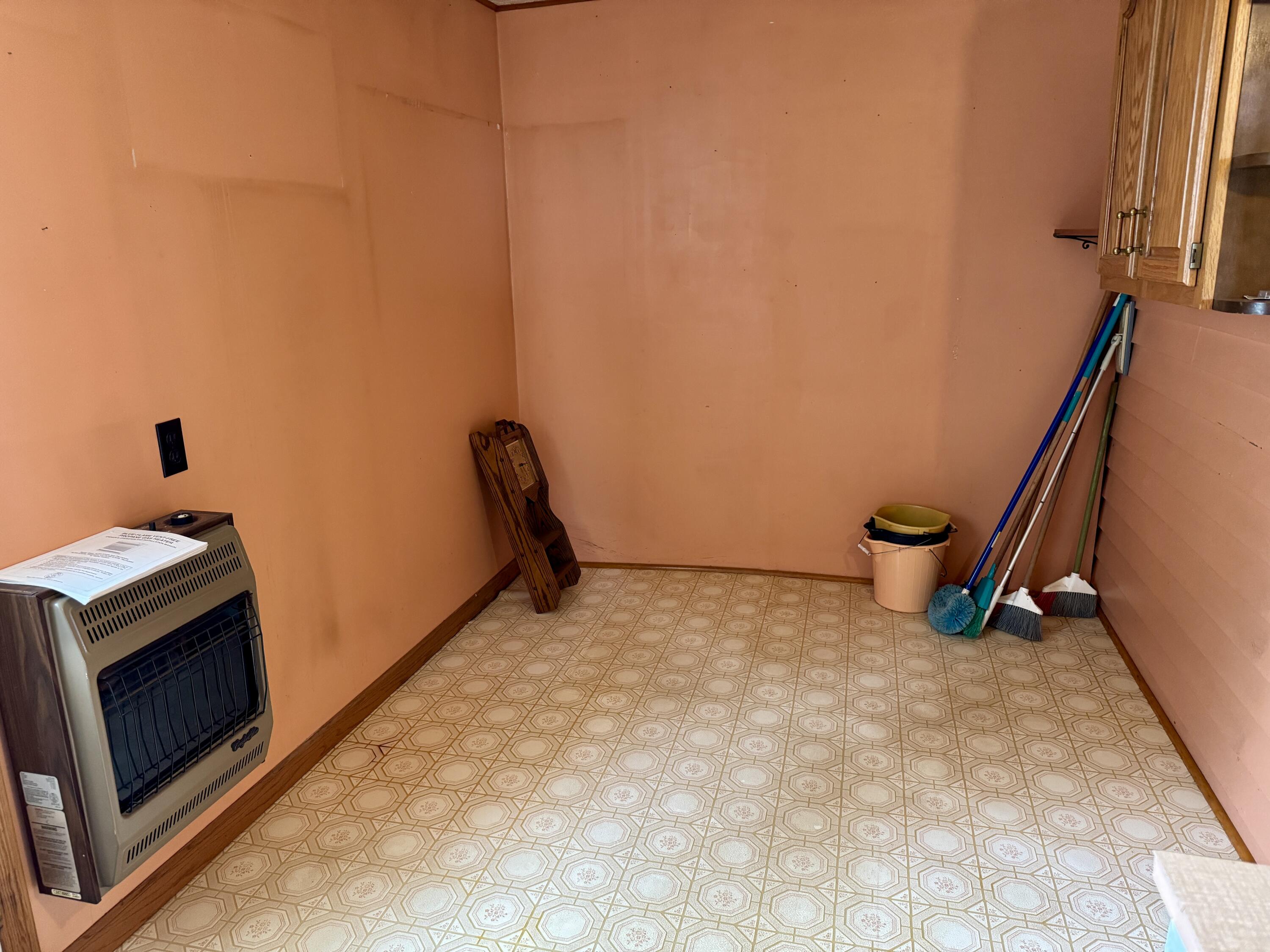 9910 Eichar Road Property Photo 35