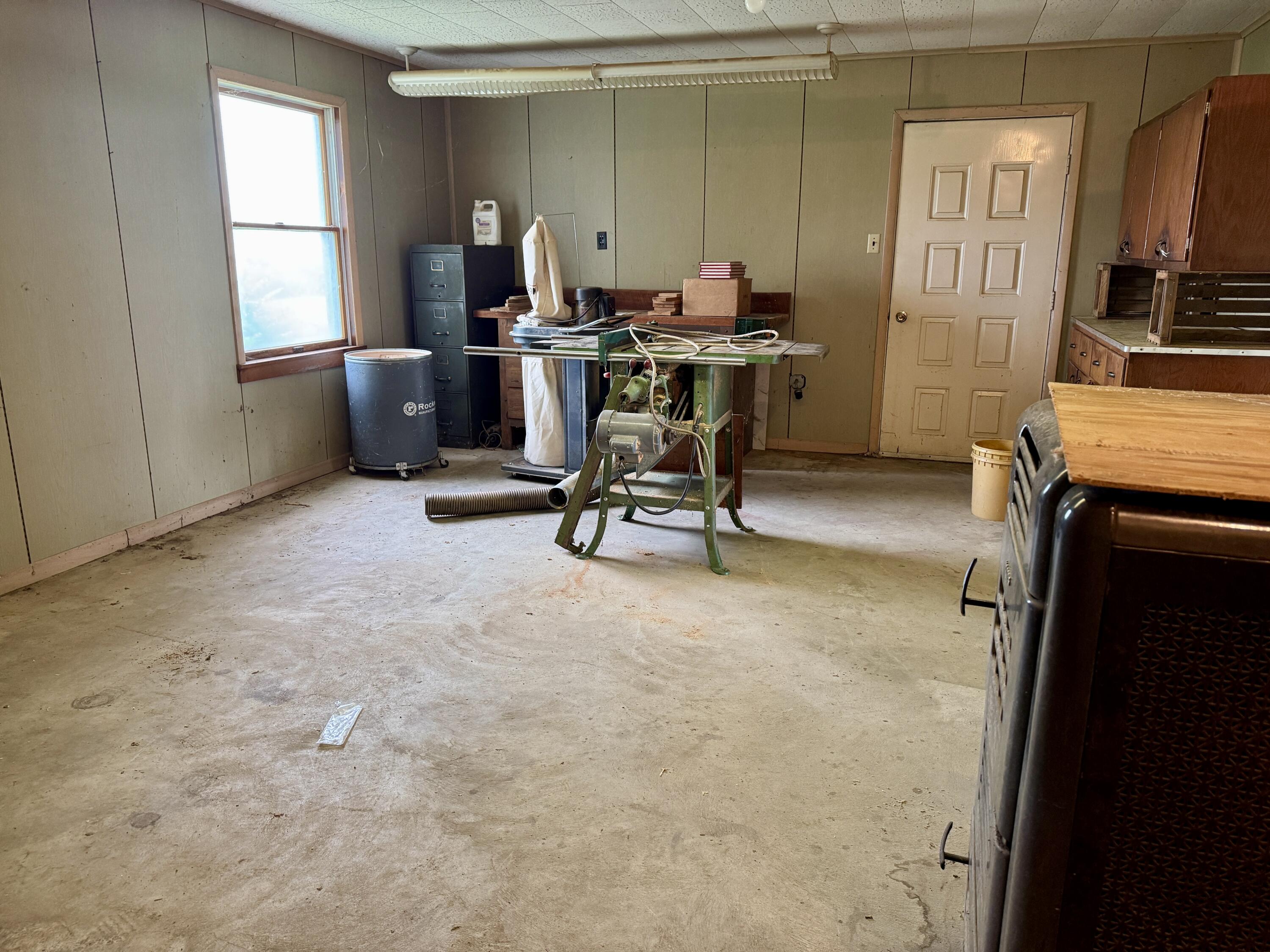 9910 Eichar Road Property Photo 40