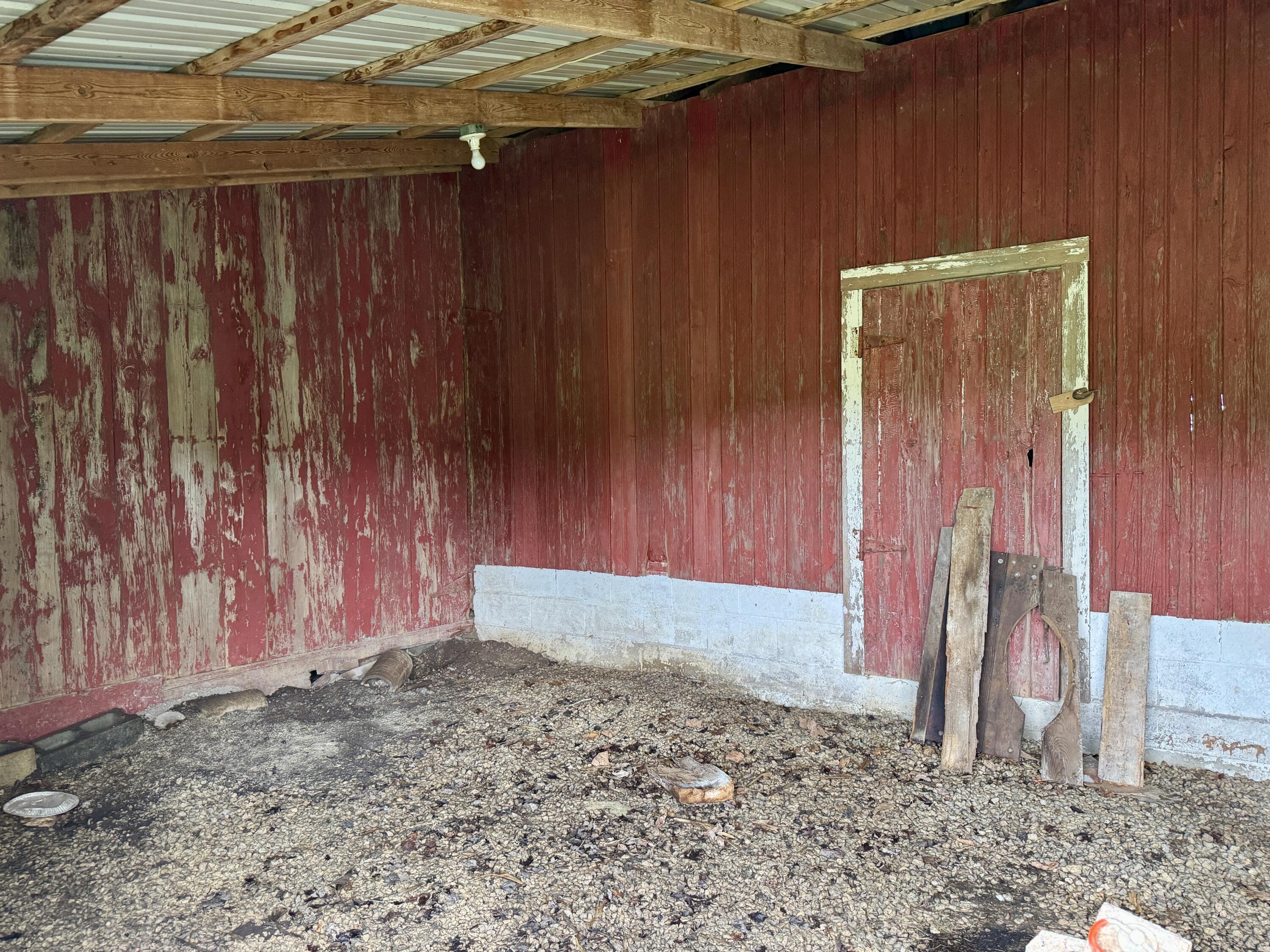 9910 Eichar Road Property Photo 53