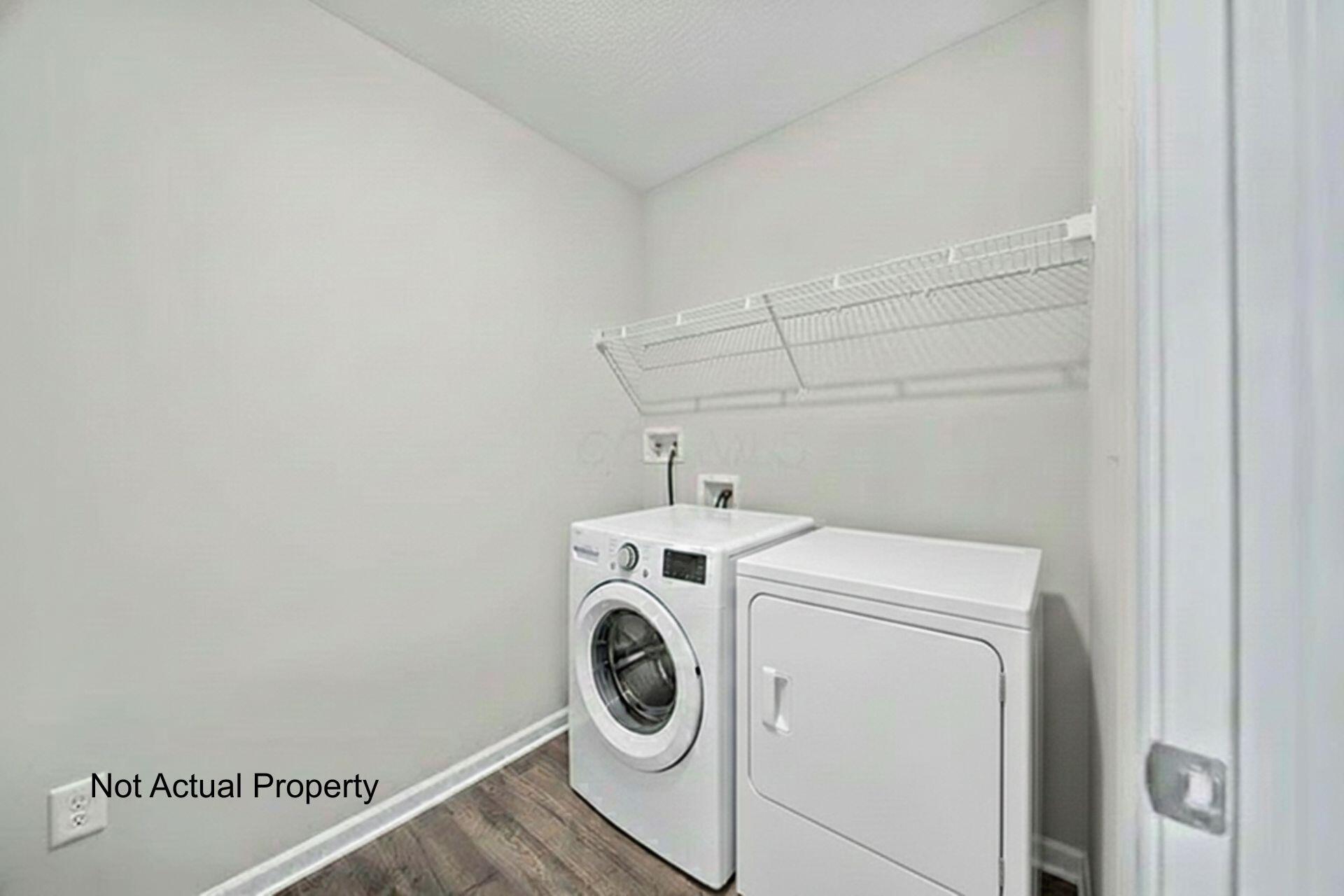 510 E High Avenue Property Photo 7