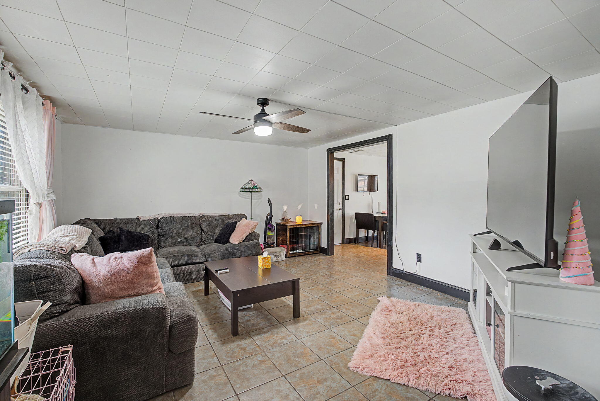 844 Sunset Drive Property Photo 7