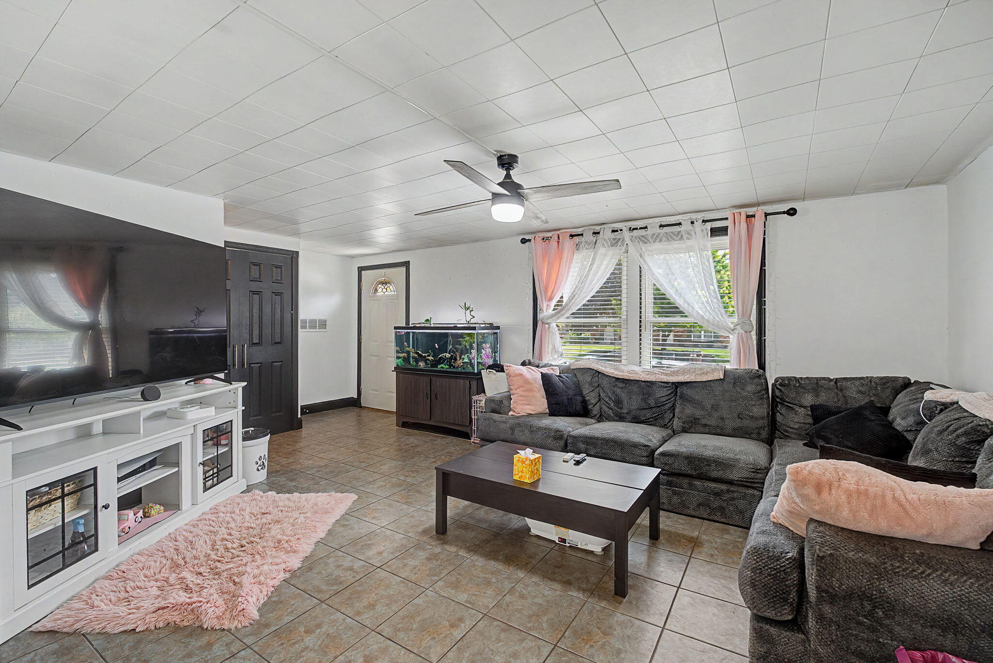 844 Sunset Drive Property Photo 10