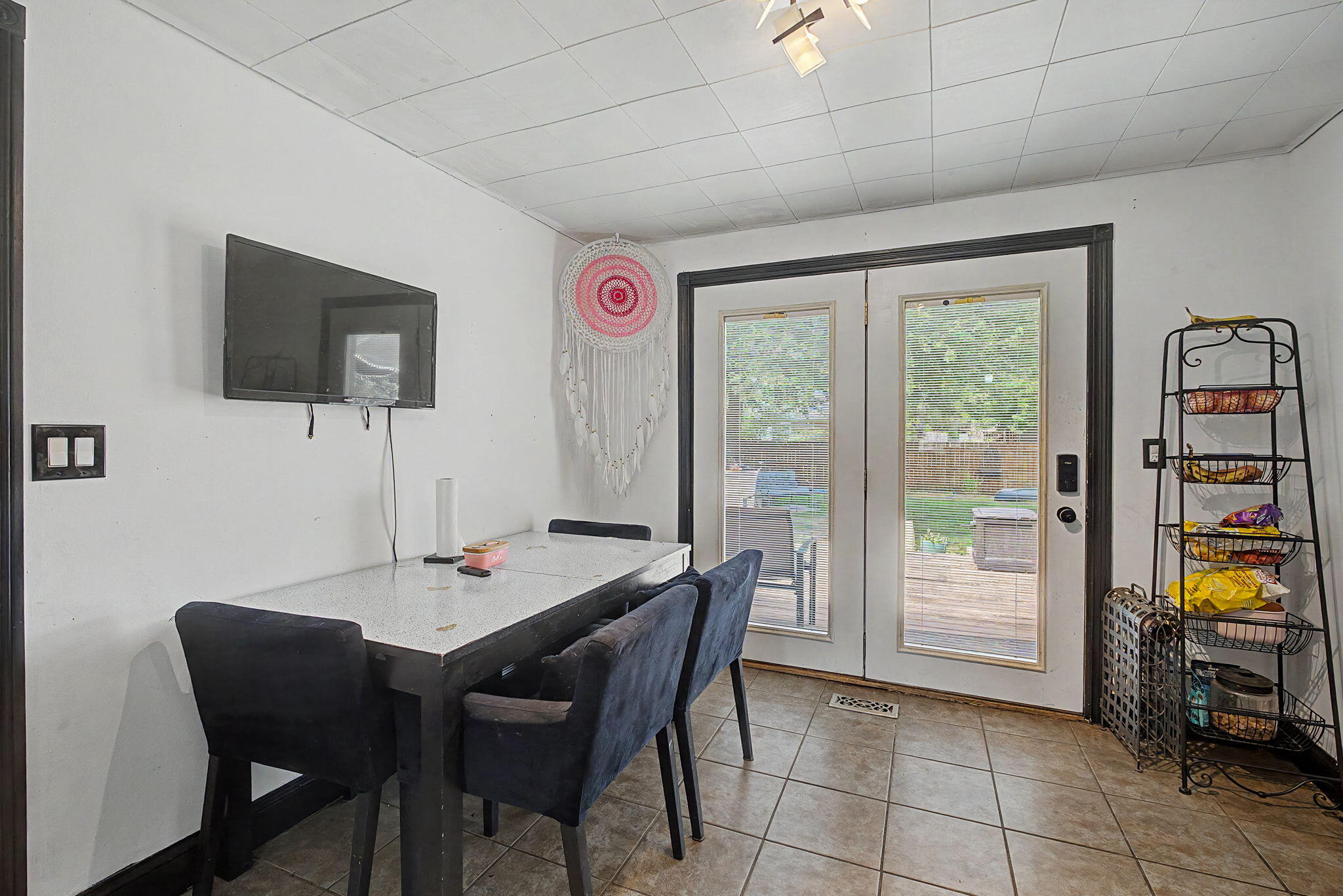 844 Sunset Drive Property Photo 12