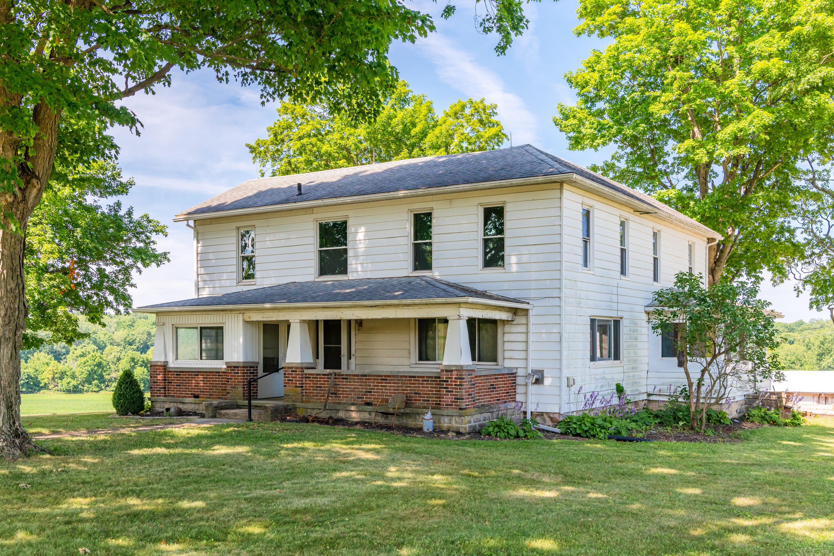 5218 N State Route 235 Property Photo 1