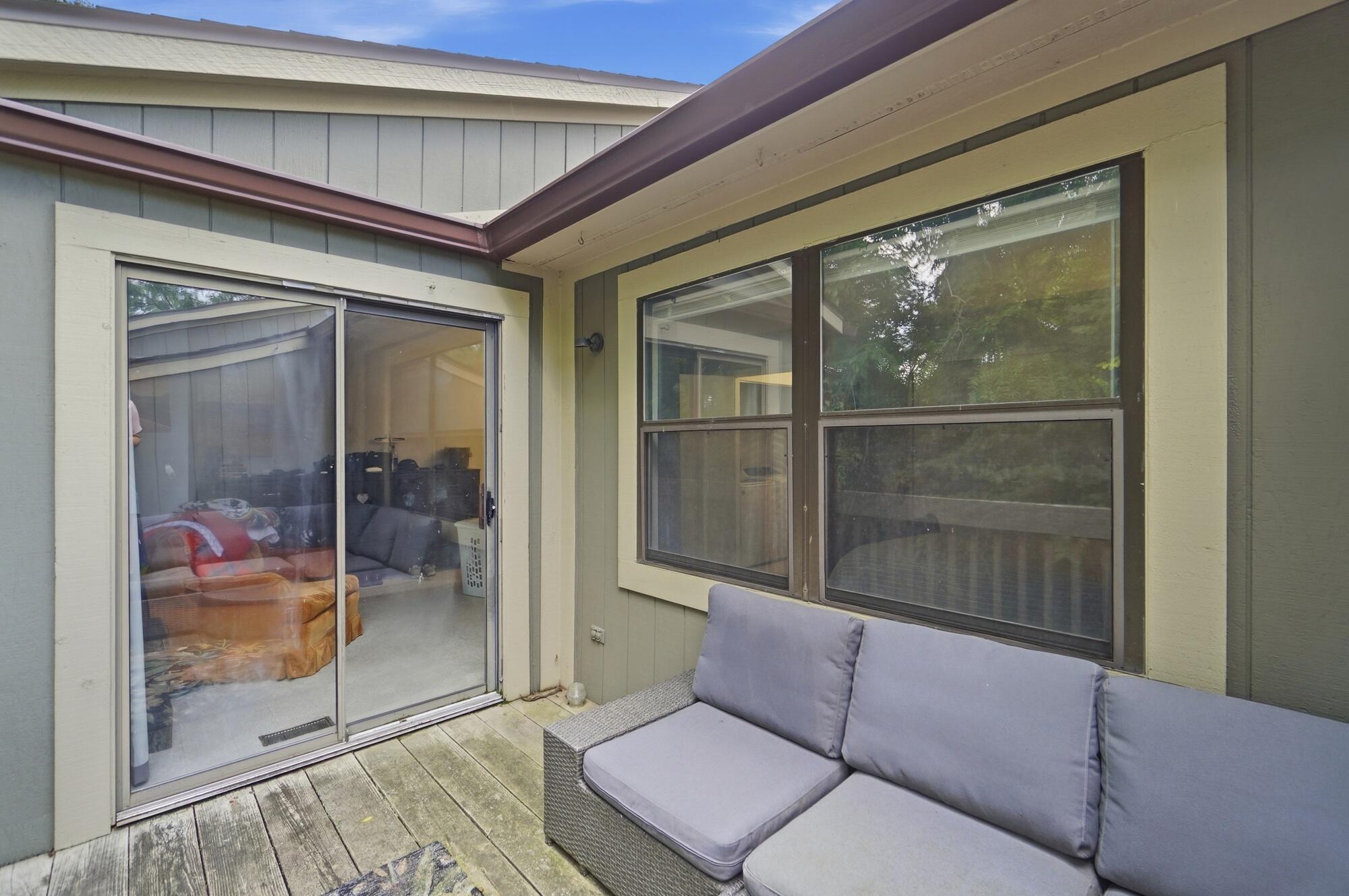 573 Winona Drive Property Photo 12