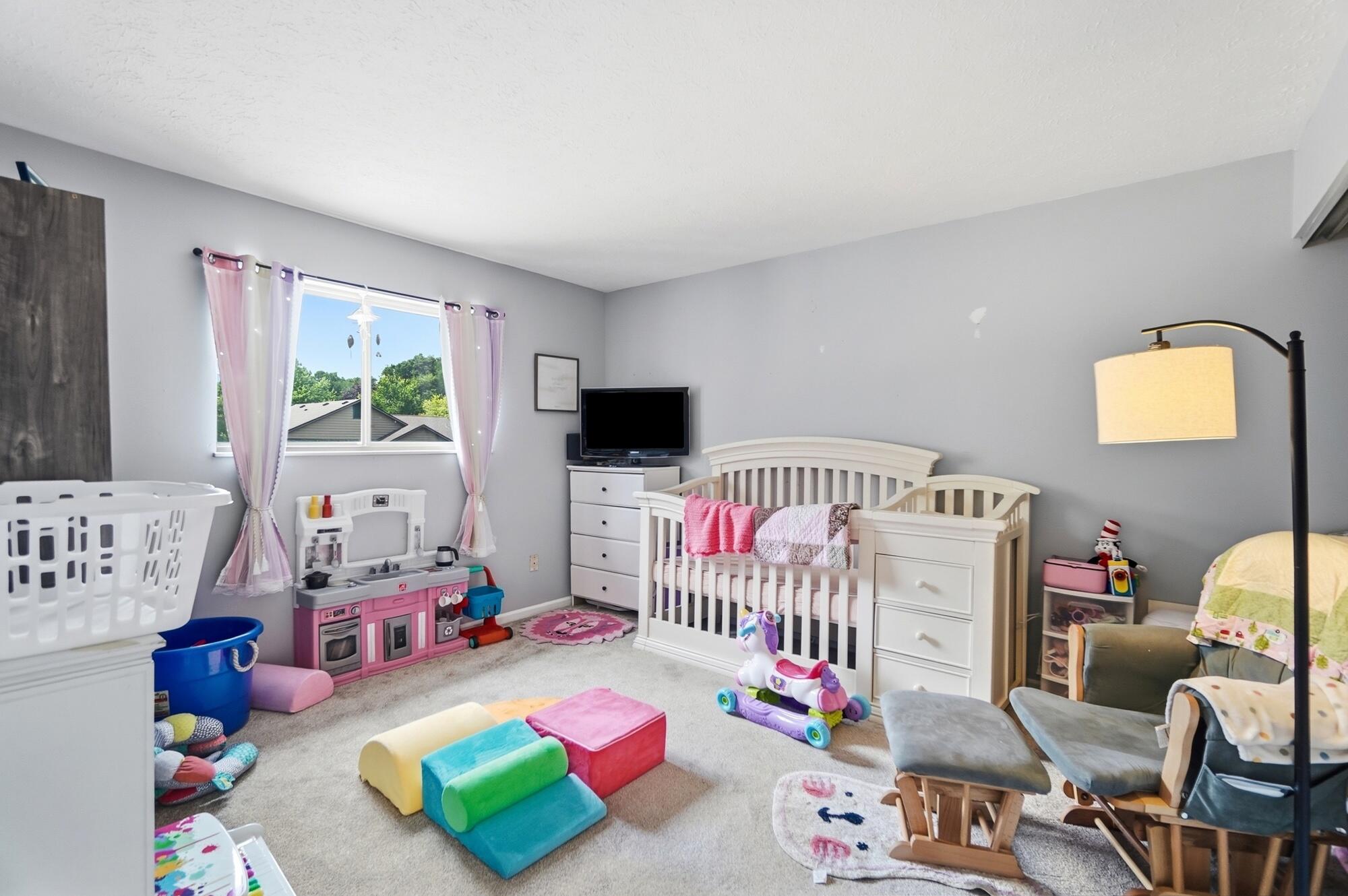 573 Winona Drive Property Photo 15