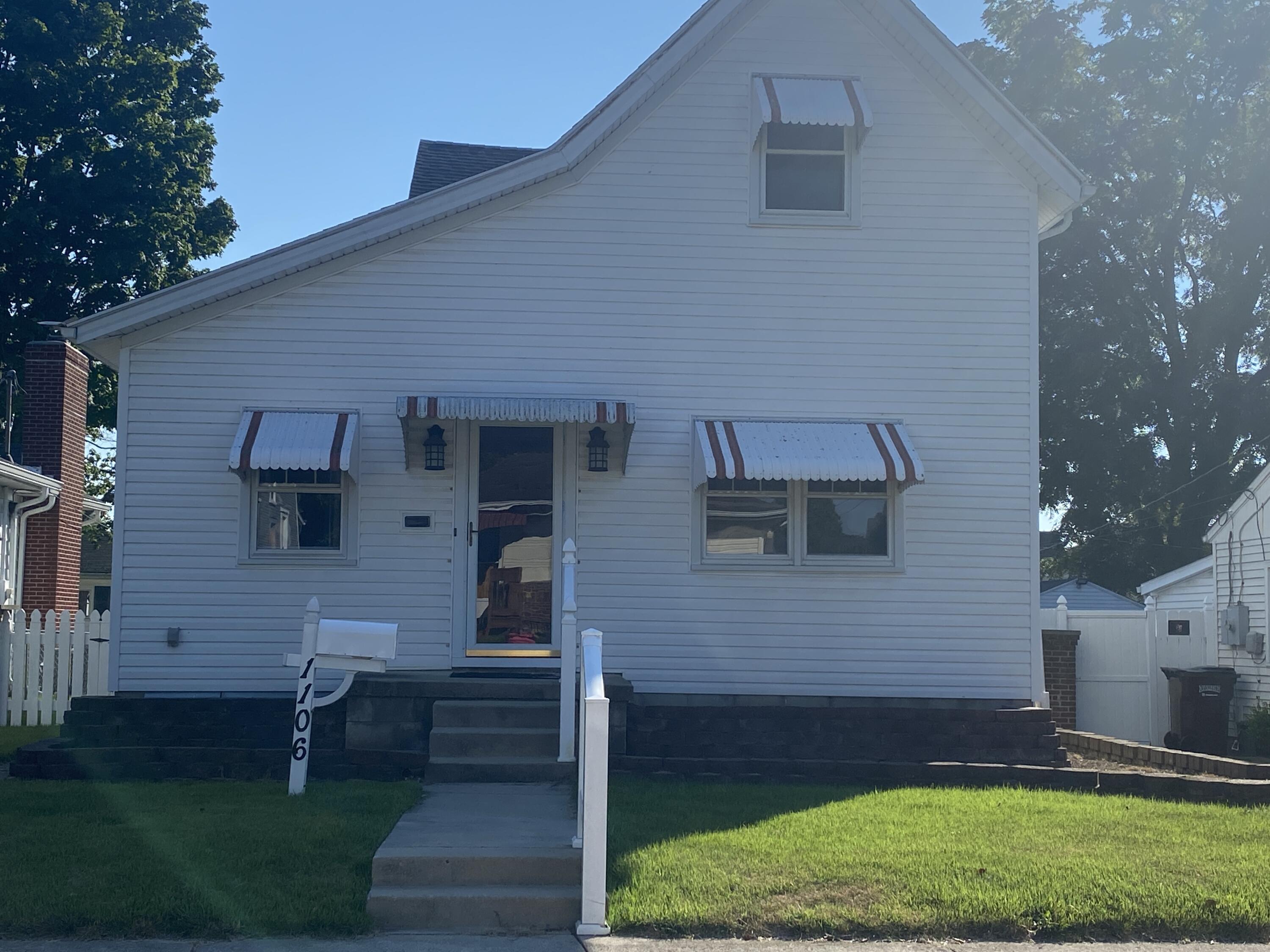 1106 Scudder Street Property Photo 1