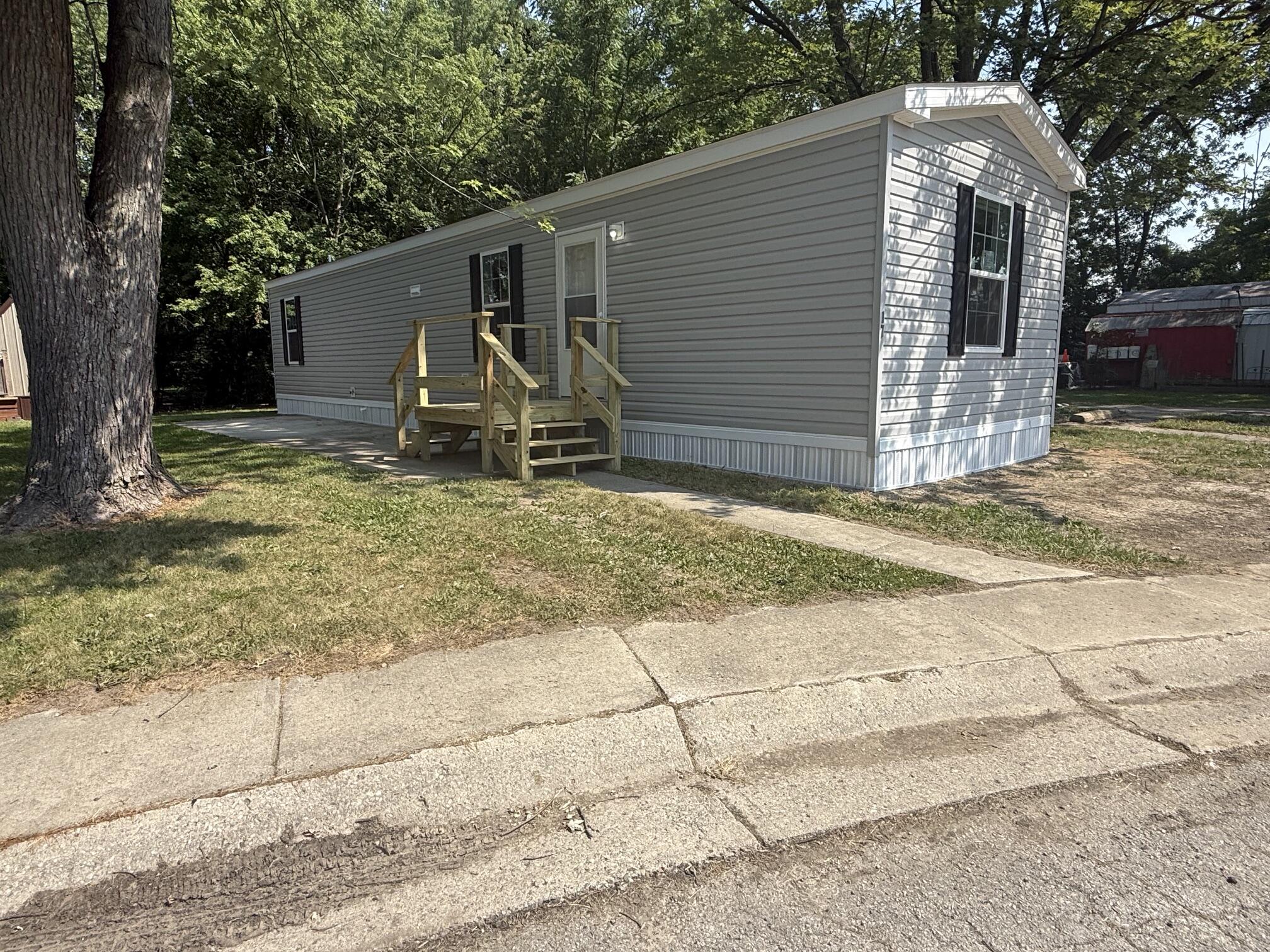 200 N Knoxville Avenue 16 Property Photo 1