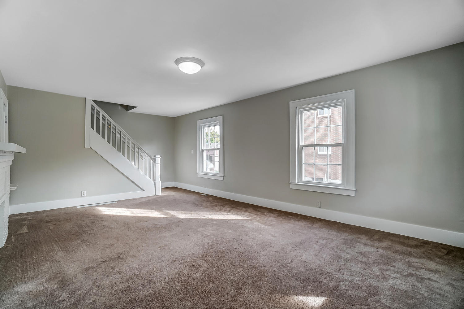 1810 N Limestone Street Property Photo 10